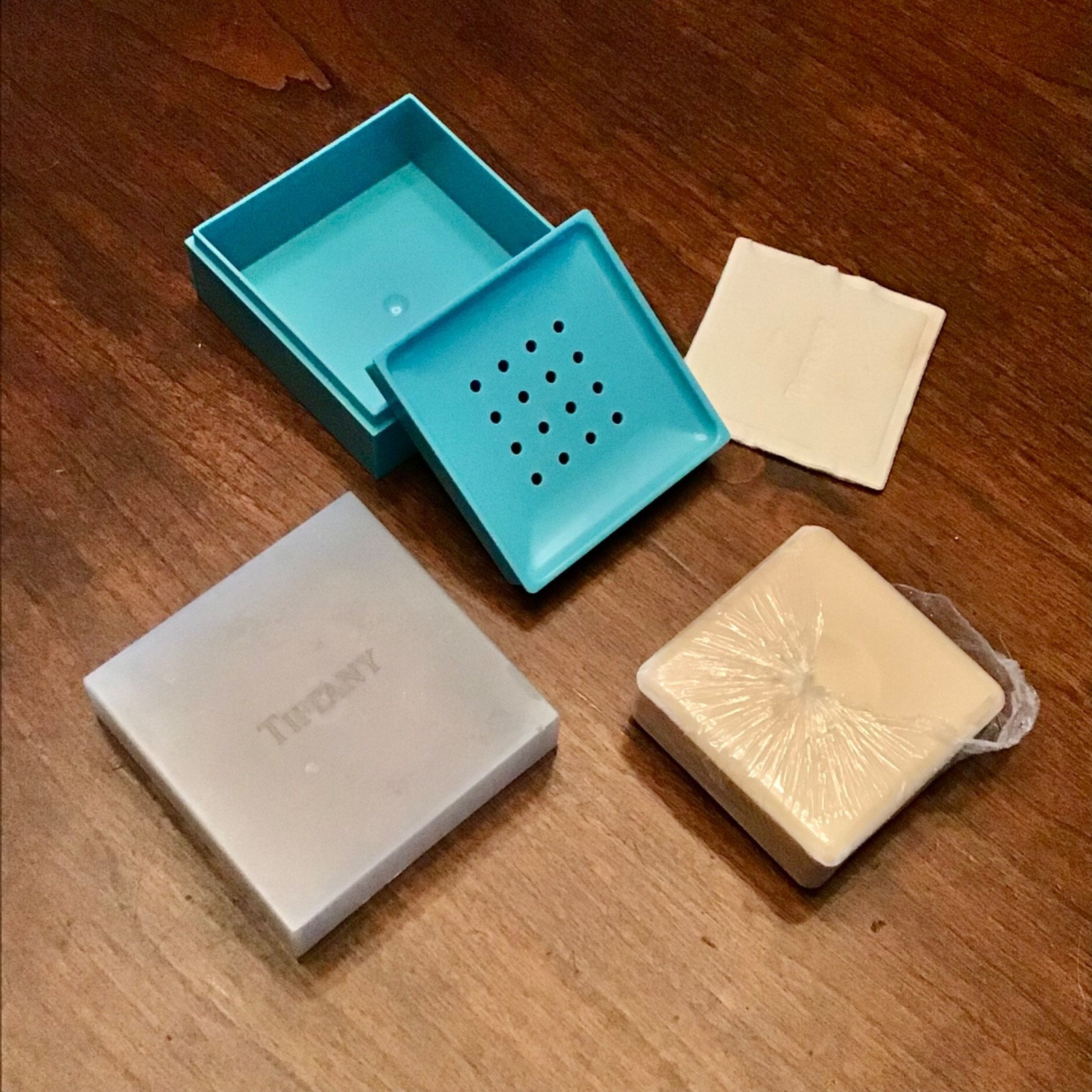 Tiffany & Co. 3.52 Oz. Net Wt. 100G Perfumed Soap in Case Unused READ