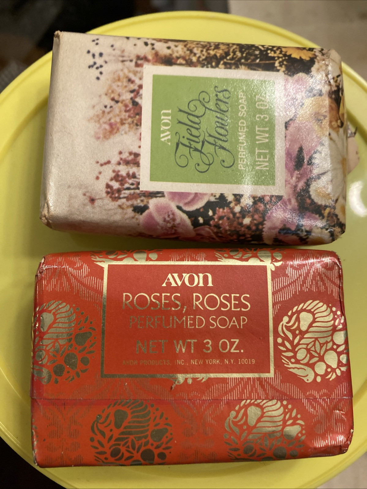 STILL SMELLY 🤪 Vintage Lot Avon Roses, Roses Perfumed Soap & Field Of Flowers