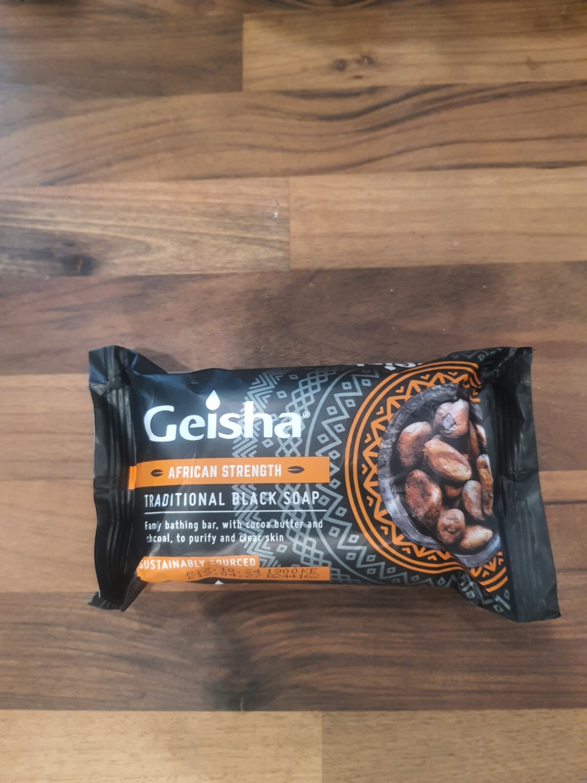 Geisha Traditional Black Soap 200g With Cocoa Butter And Charcoal