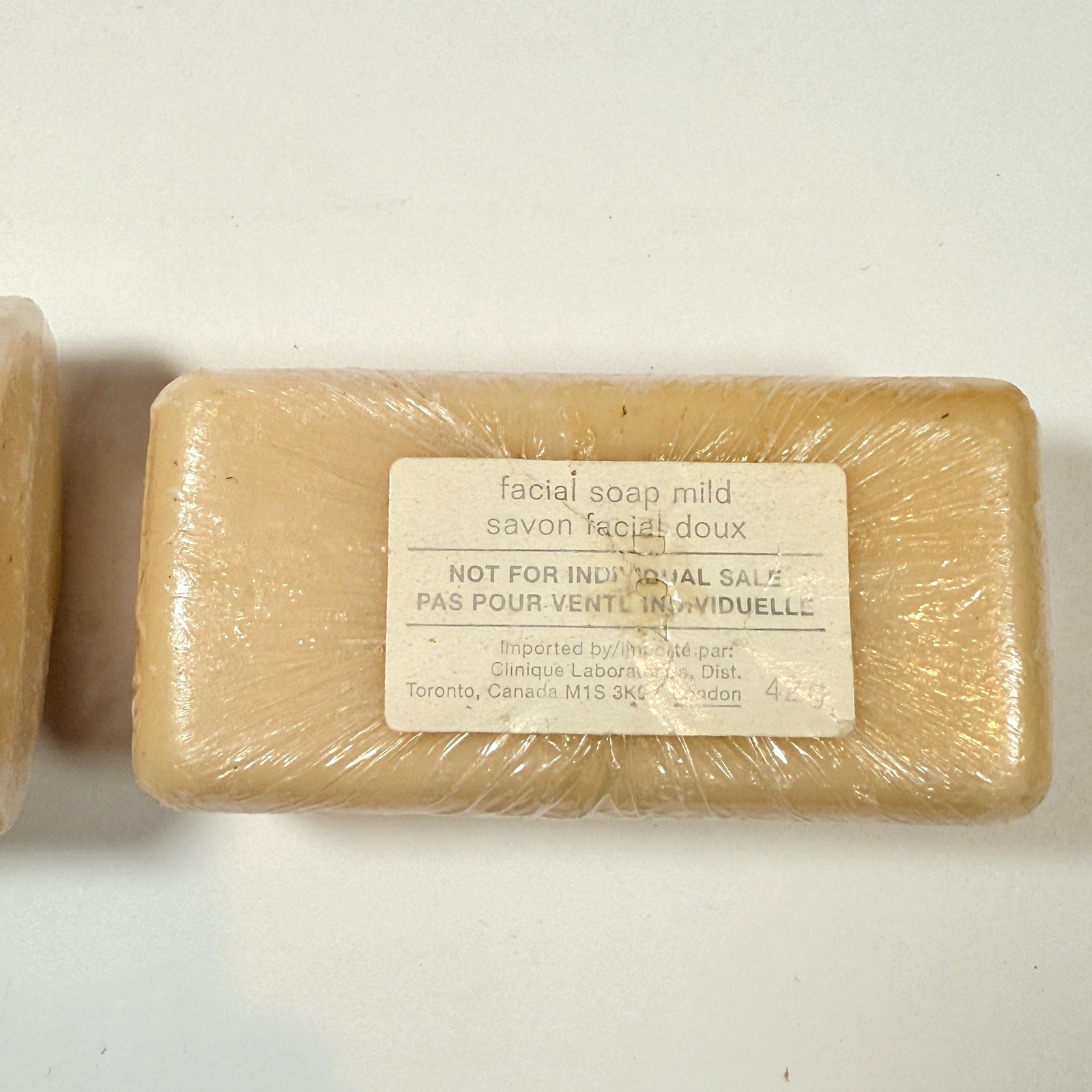 Clinque Mini Facial Mild Bar Soap 1.5oz Happy Clinique floral & Citrus 1.7 Lot 2