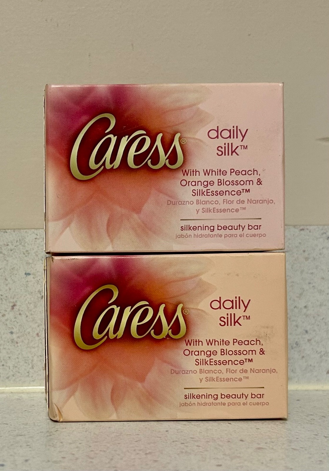 Caress 4 Daily Silk Bar Soap White Peach & Orange Blossom Floral Oil Essence