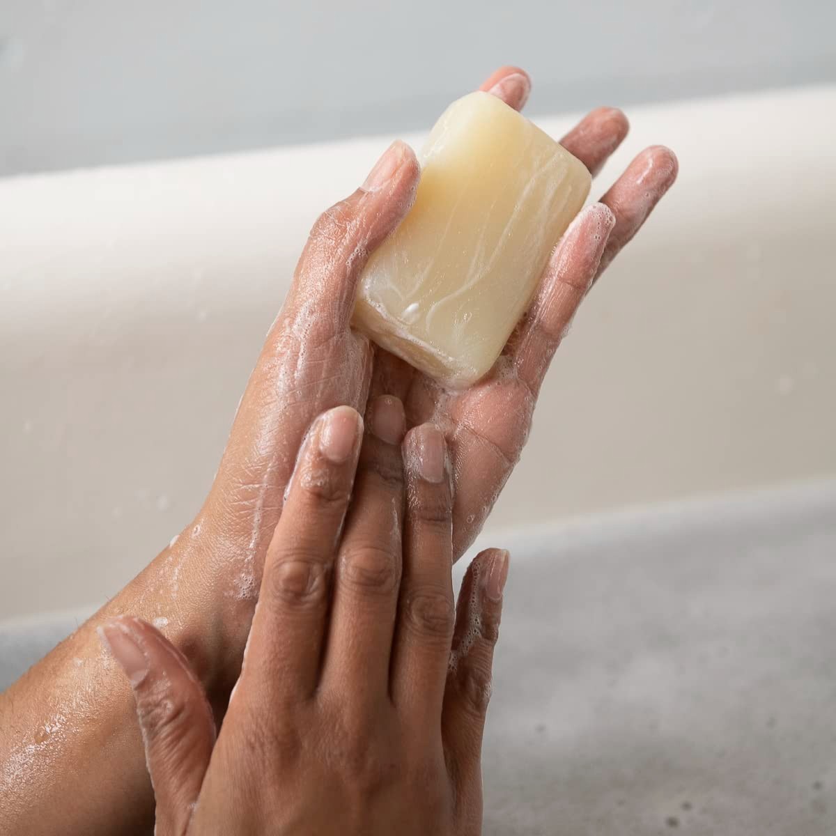 Body Soap Bar, Natural Origin, Protects and Softens Dry Skin, Coconut & Olive…