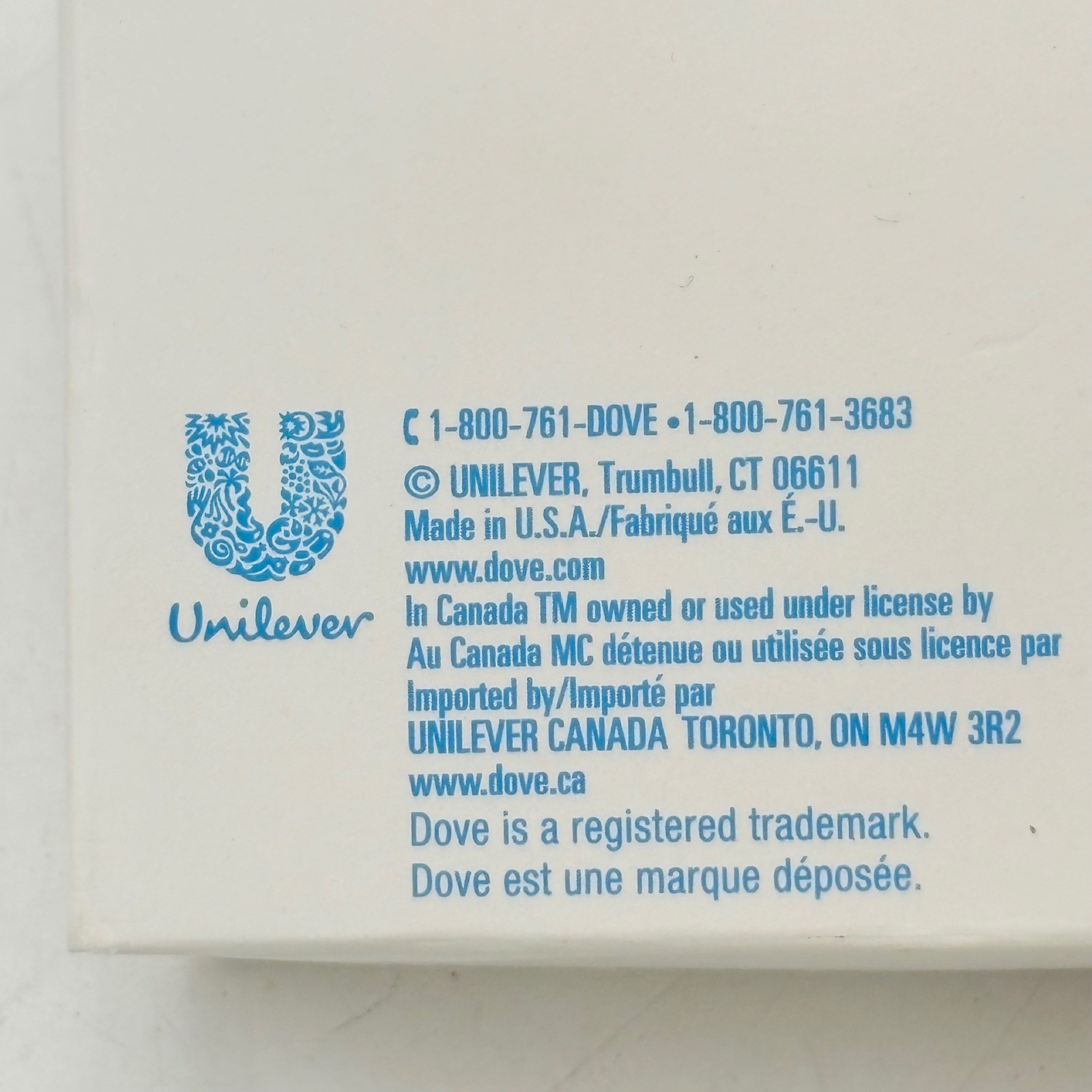 Dove Gentle Exfoliating Beauty Bar Soap with 1/4 Moisturizing Cream White Blue