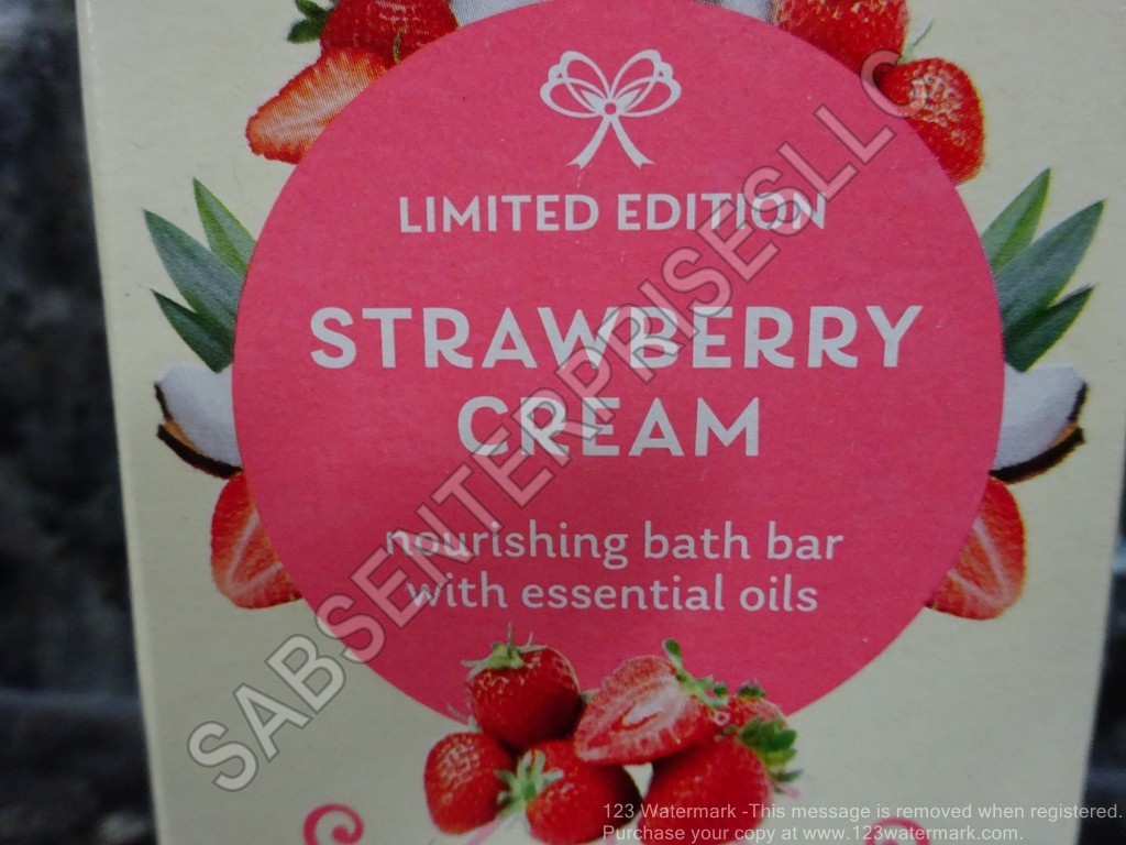 10 Yardley London Limited Edition STRAWBERRY CREAM Bath Bar Bar Soap 4 oz. NEW