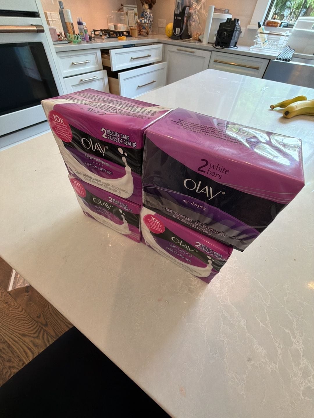 Lot of 4 Olay Age Defying Beauty Bar Soap Packs (8 Bars Total) white bars fast2s