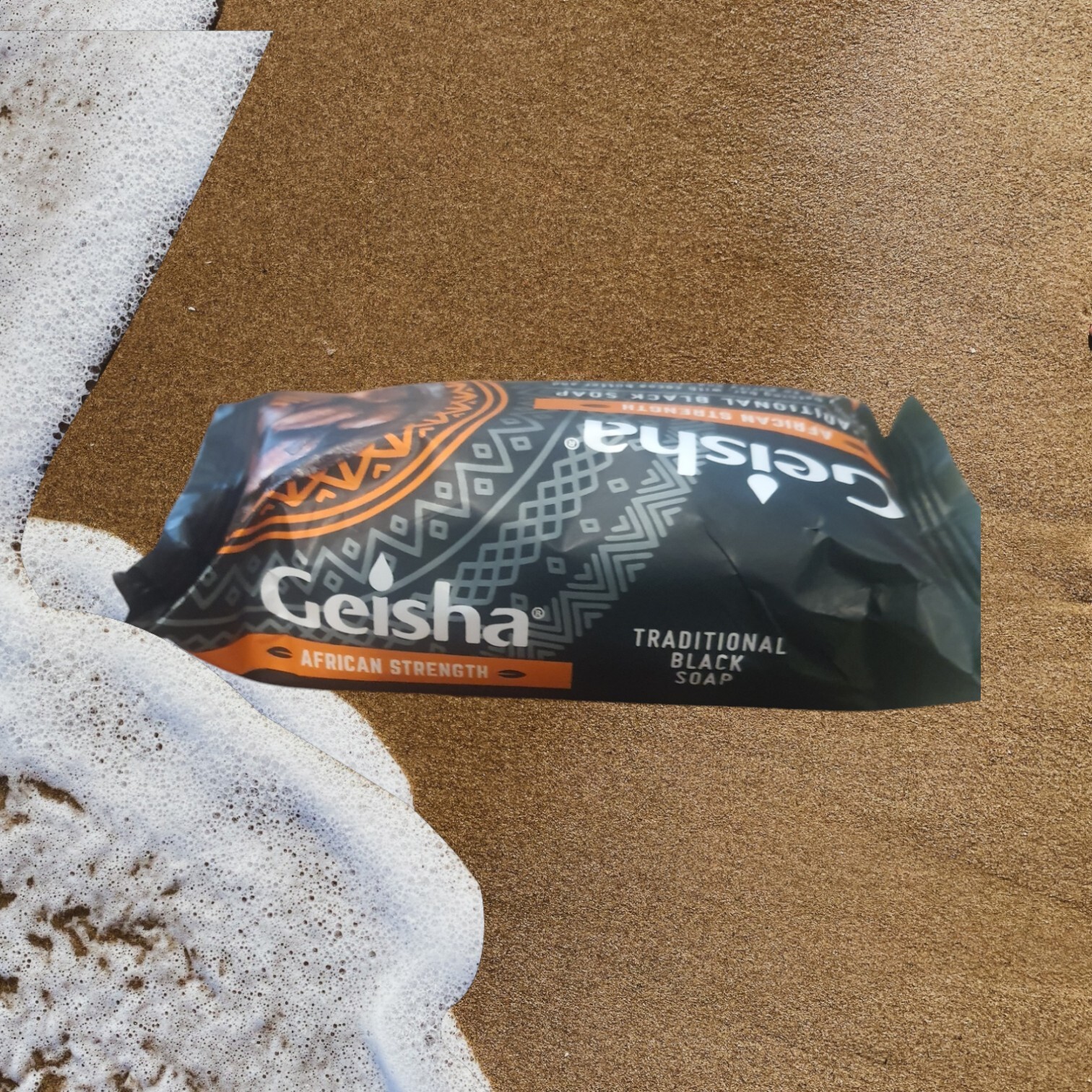 Geisha Traditional Black Soap 200g With Cocoa Butter And Charcoal