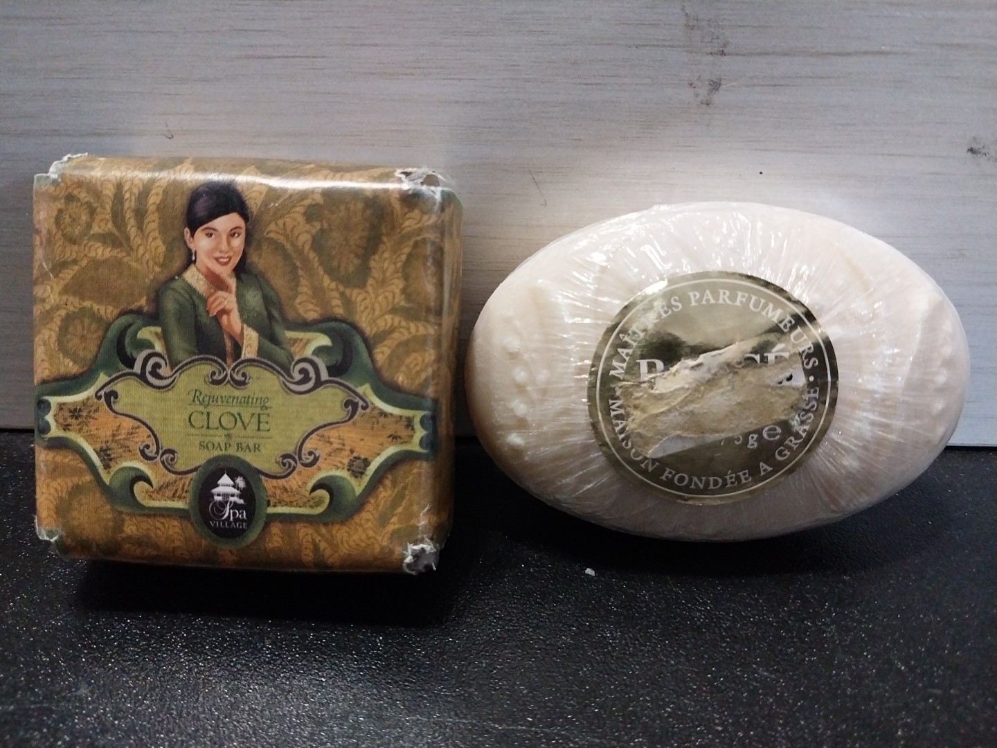 Mixed Lot of 22 Vintage Soap Bars, Perfumed, Cameo, London, France, Italy, Etc