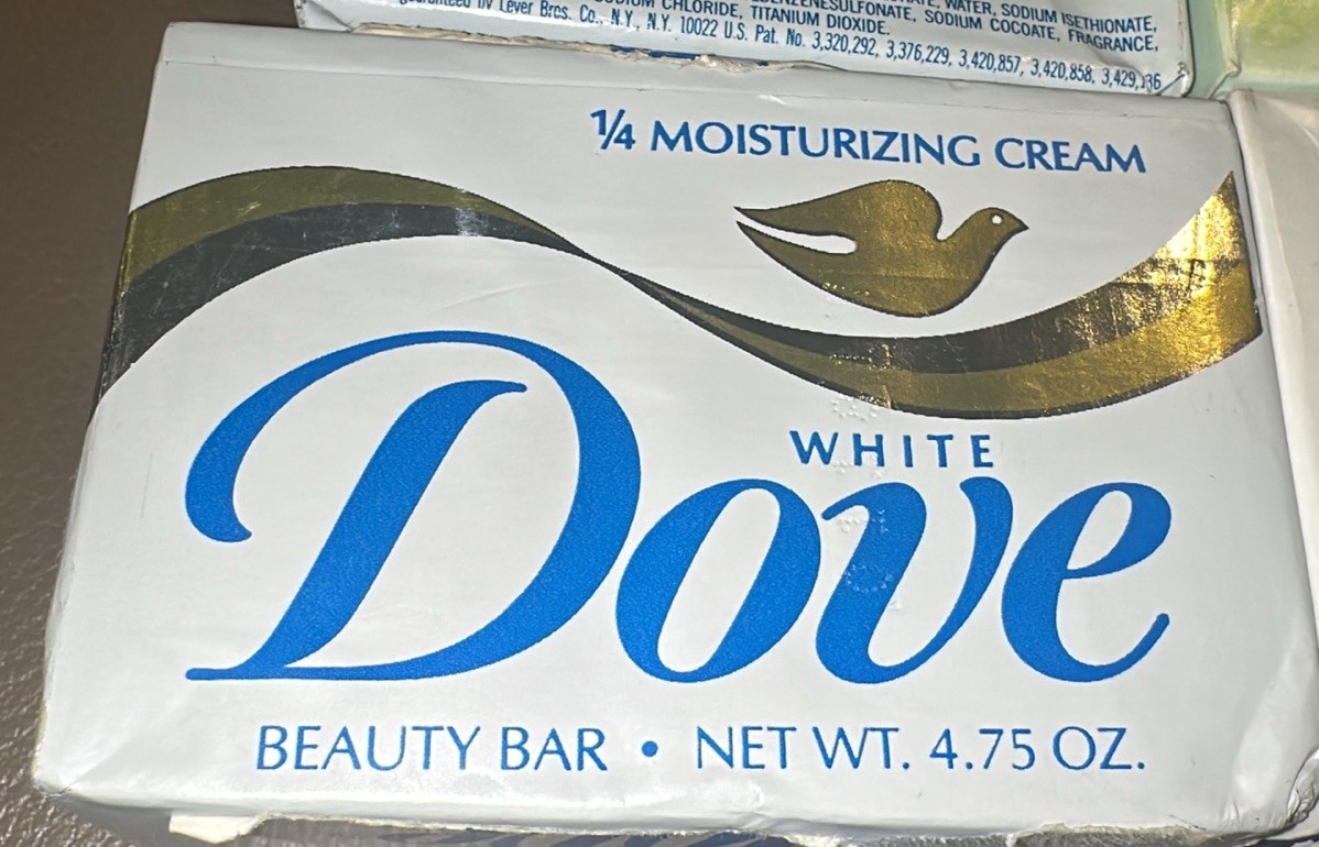 Vtg Mixed Dove Bars, 2-White, 1-Cucumber & Green Tea, And 1-White Beauty Bar-NOS