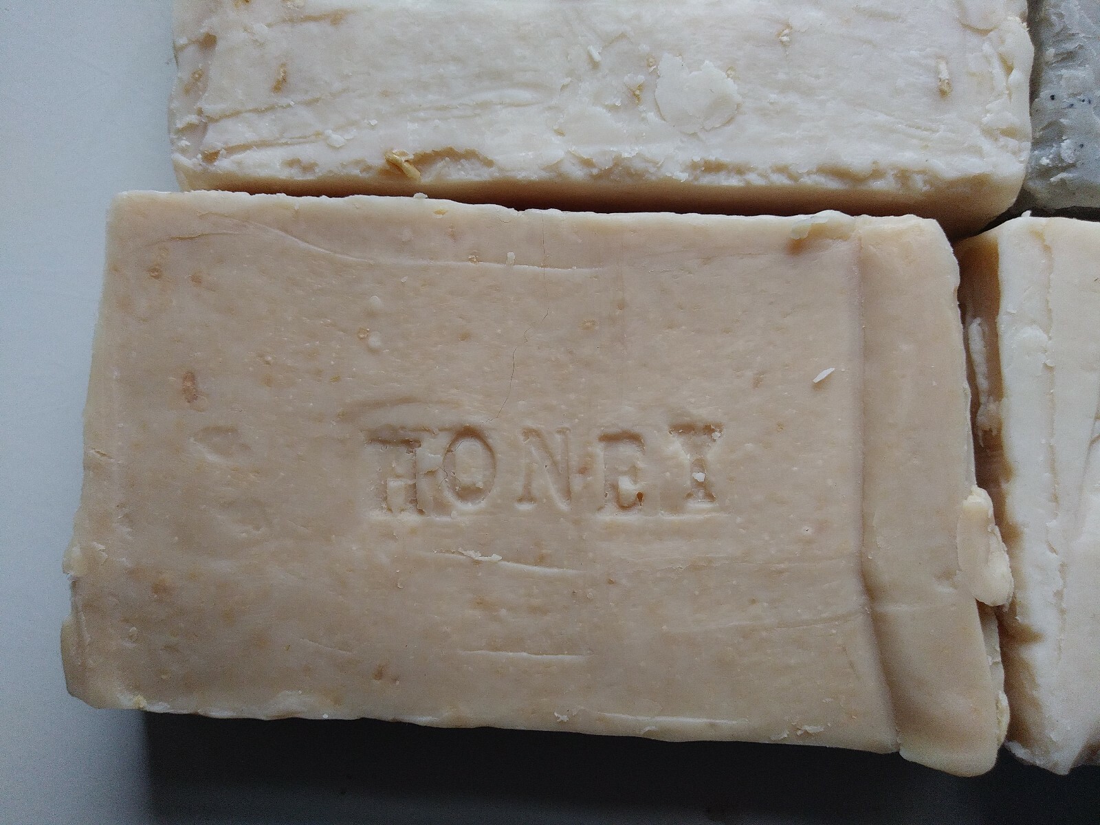 16 BARS RAW GOAT MILK SOAP HAPPY GOAT CREAMERY BEST MIX PURE ESSENTIAL OILS