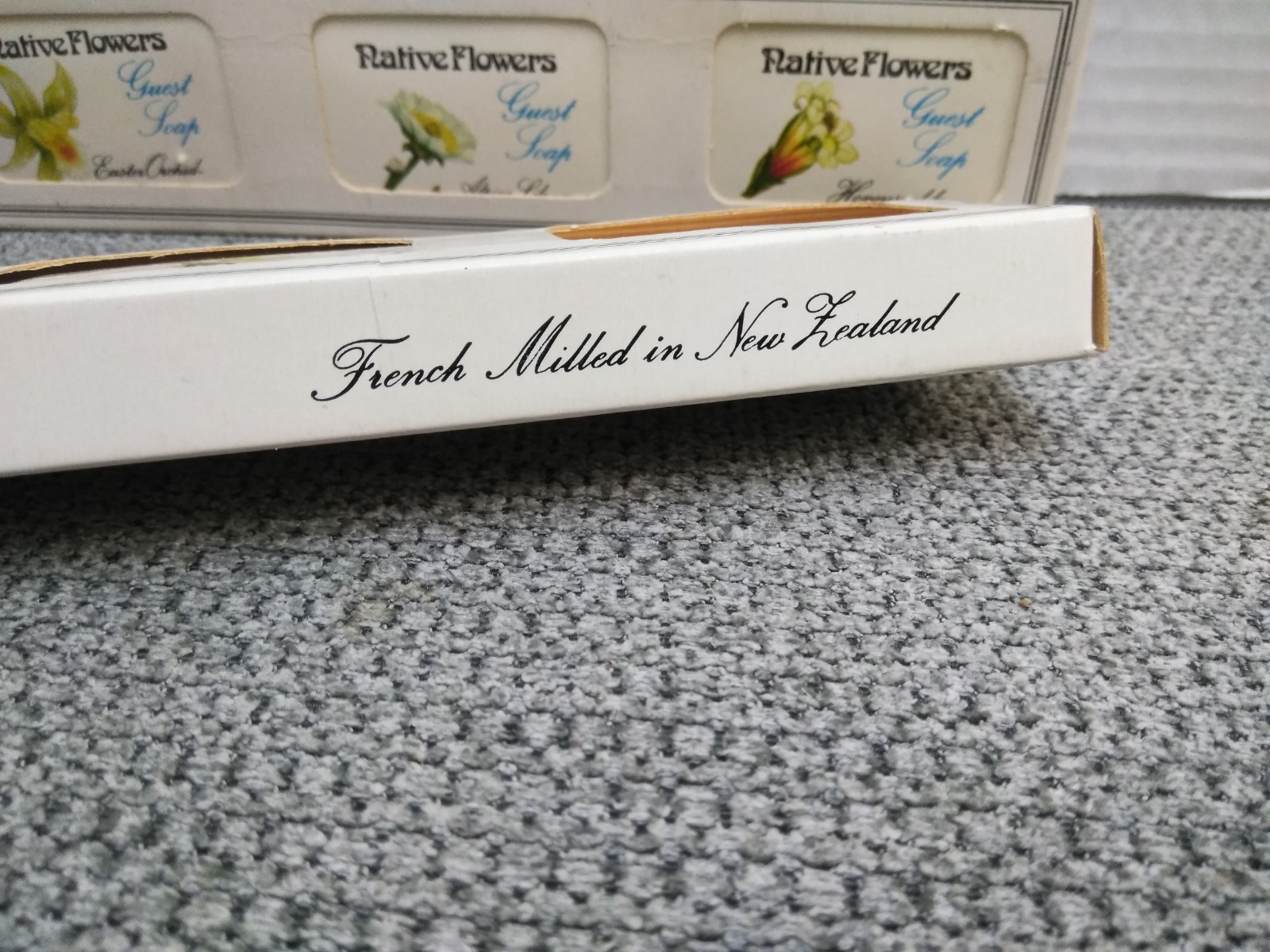 VTG. NATIVE FLOWERS Guest Soaps 40g EA (8) French Milled IN NEW ZEALAND (2PK)