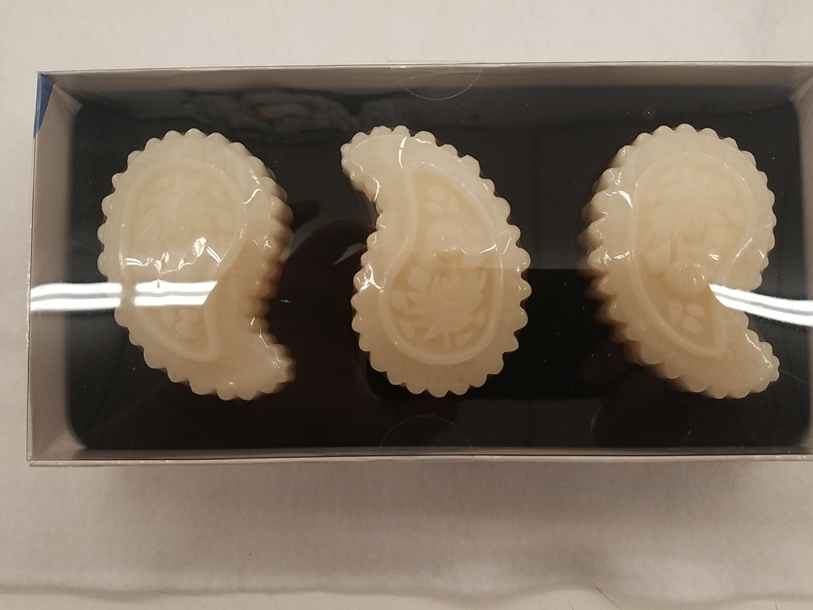 3PC Decorative Dermatologically Tested Taymor Soap Collection Amoeba Soaps