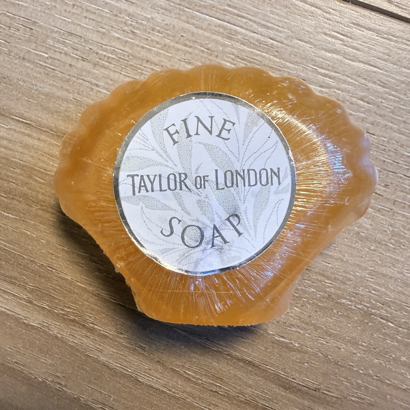 Taylor of London Fine Soap Seashell Shaped Guest Bar Amber Orange New