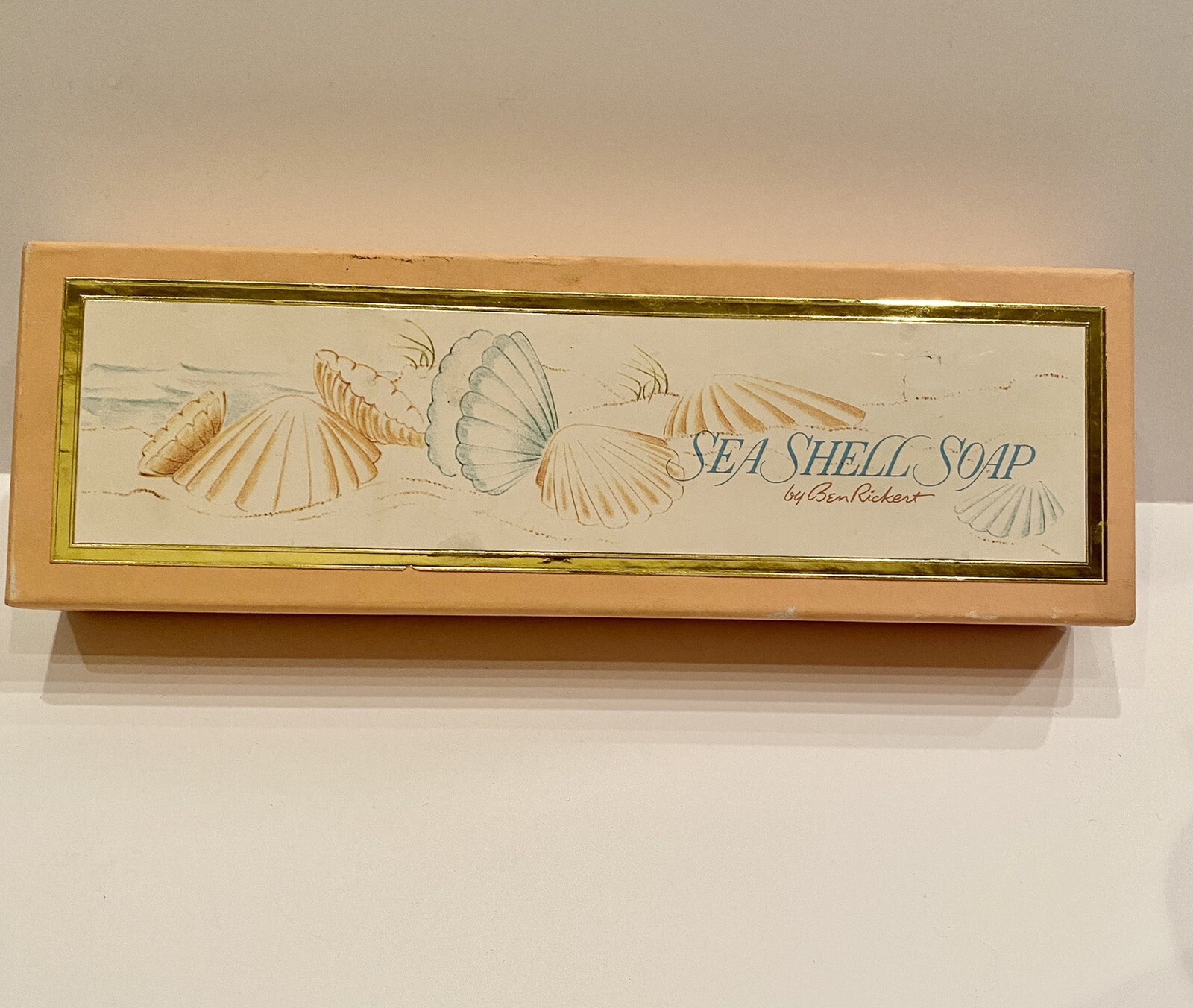 Vintage Box of 3 Large Pink SEASHELL SOAPS By Ben Rickert NIB