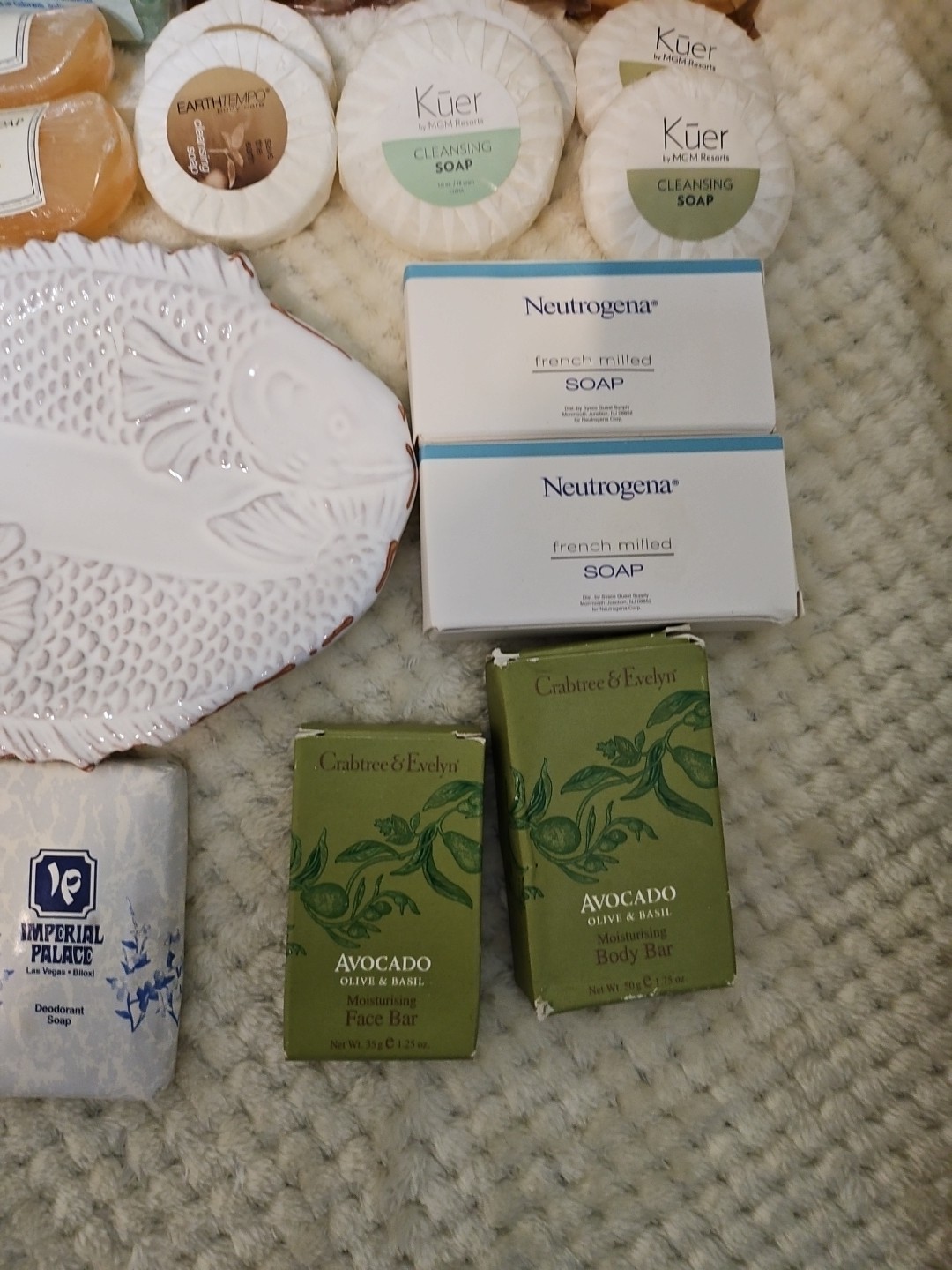 Luxury Soaps Lot Of 27 Variety Soaps & Mud Pie Soap Dish NEW