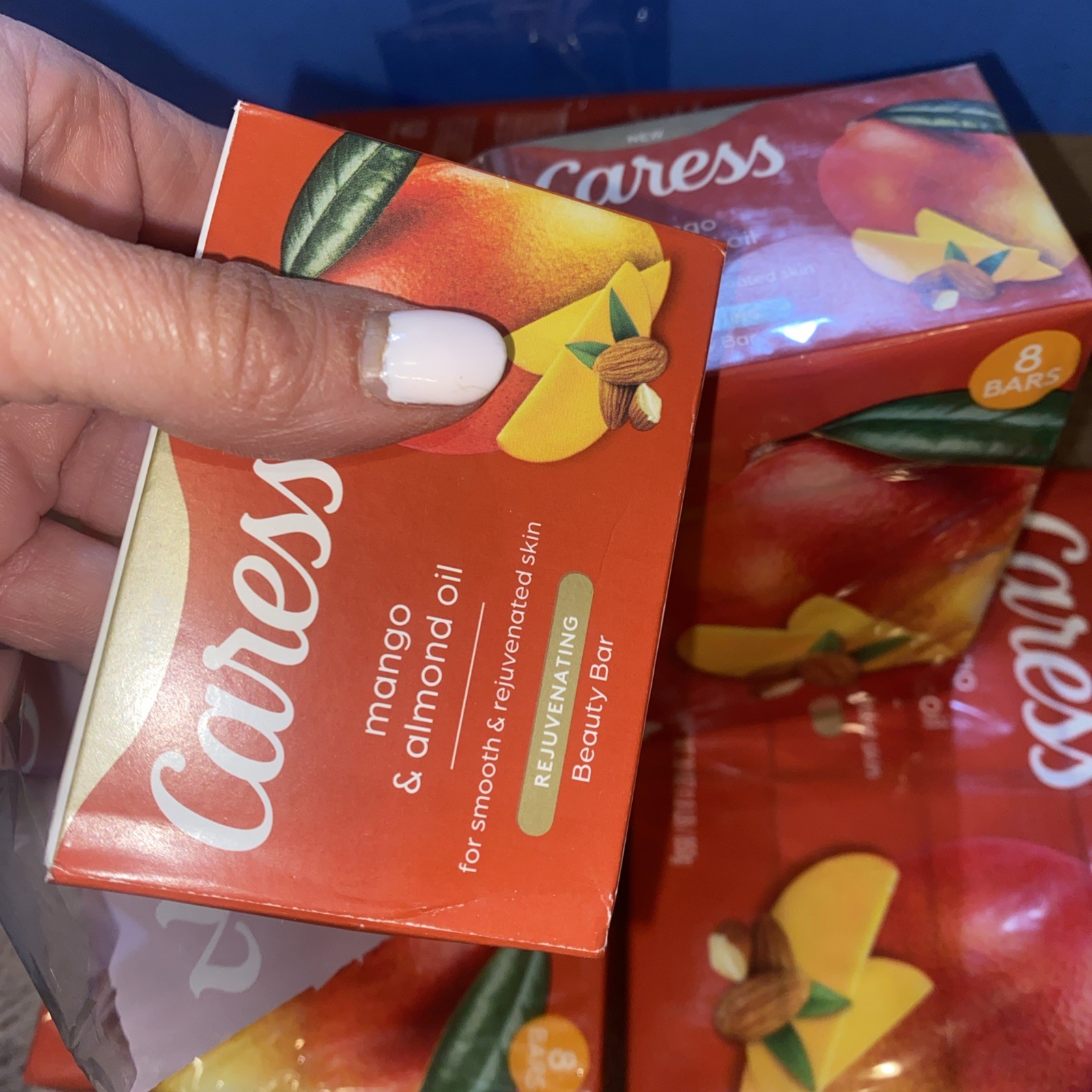 8 Bars Caress Soap Mango & Almond Oil REJUVENATING Beauty Bars 3.75 Open Pkg
