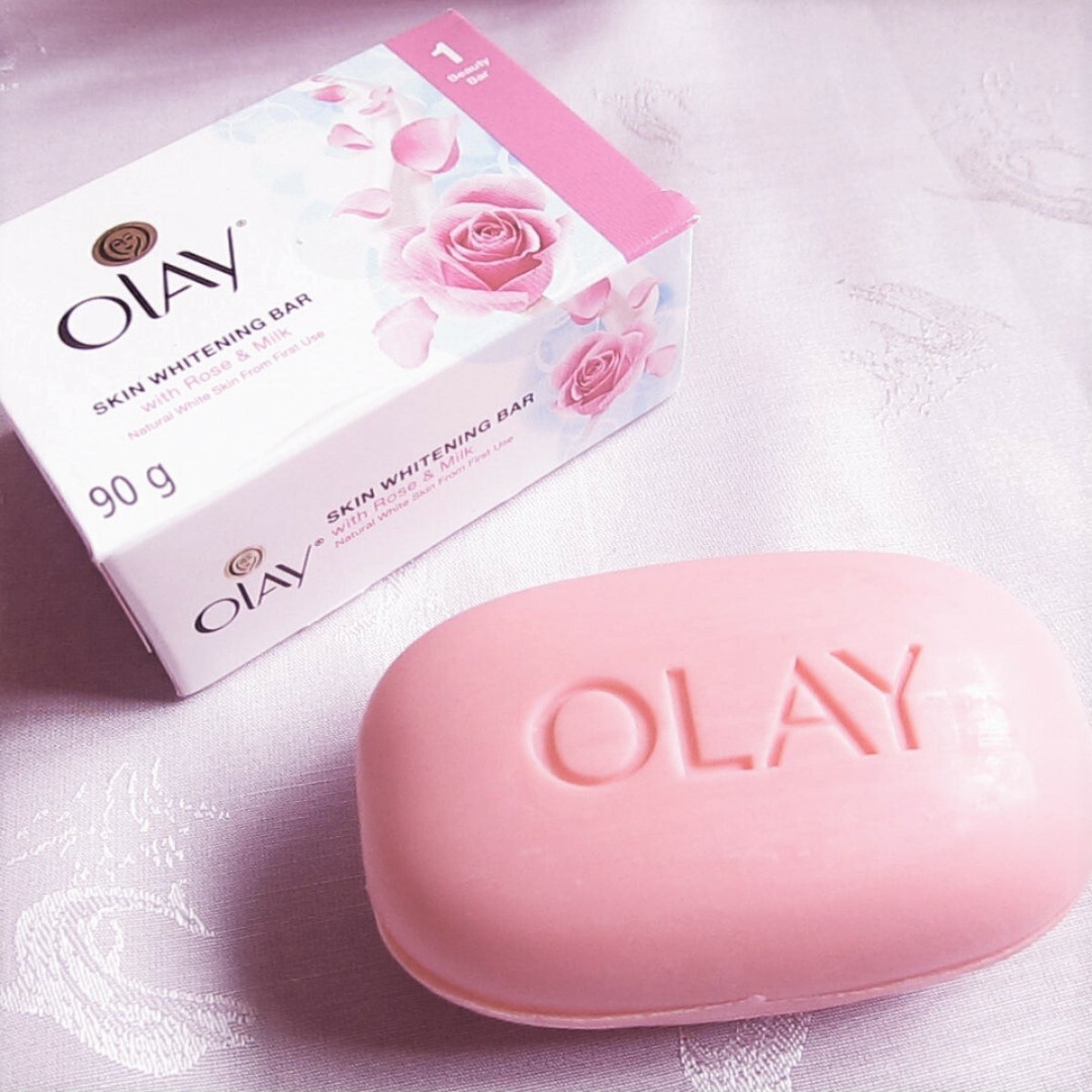 Olay Skin Whitening and Exfoliating Bar with Rose & Milk 90g