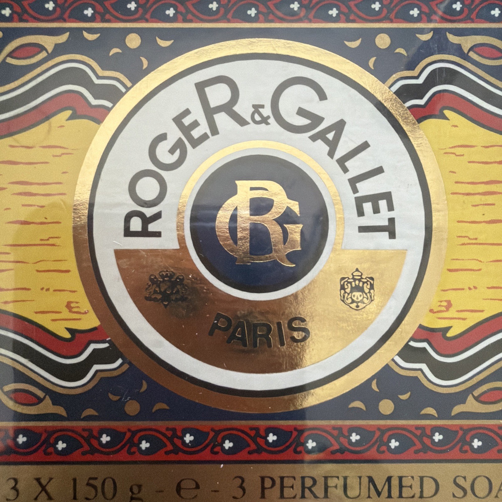 Roger & Gallet Sandal Wood Parfume Floral Body Bar Soap STILL IN PLASTIC