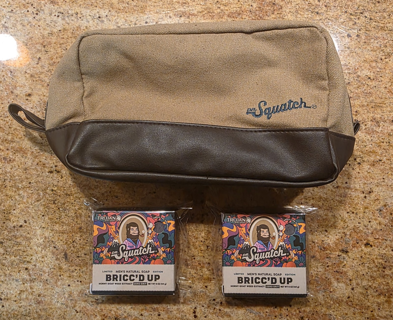 🧼Dr. Squatch Trojan Bricc’d Up Limited Edition 2 Bars Soap and Toiletry Bag 🧼