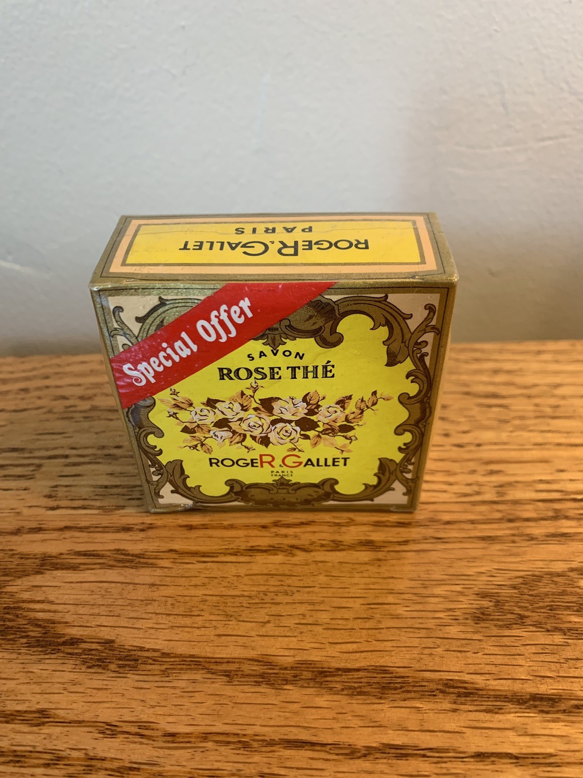 Roger & Gallet Soap Rose THE 2oz Original Box VTG Tea Bath Sealed Perfume Paris