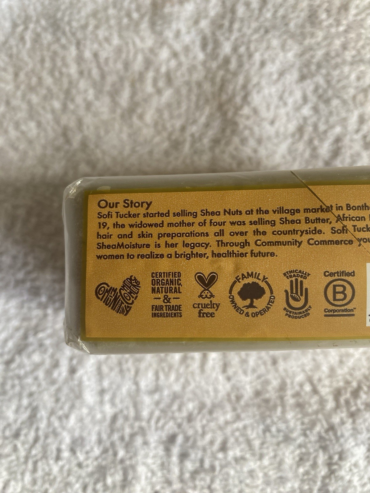 SHEA MOISTURE RAW SHEA BUTTER SOAP FOR DRY SKIN 8oz