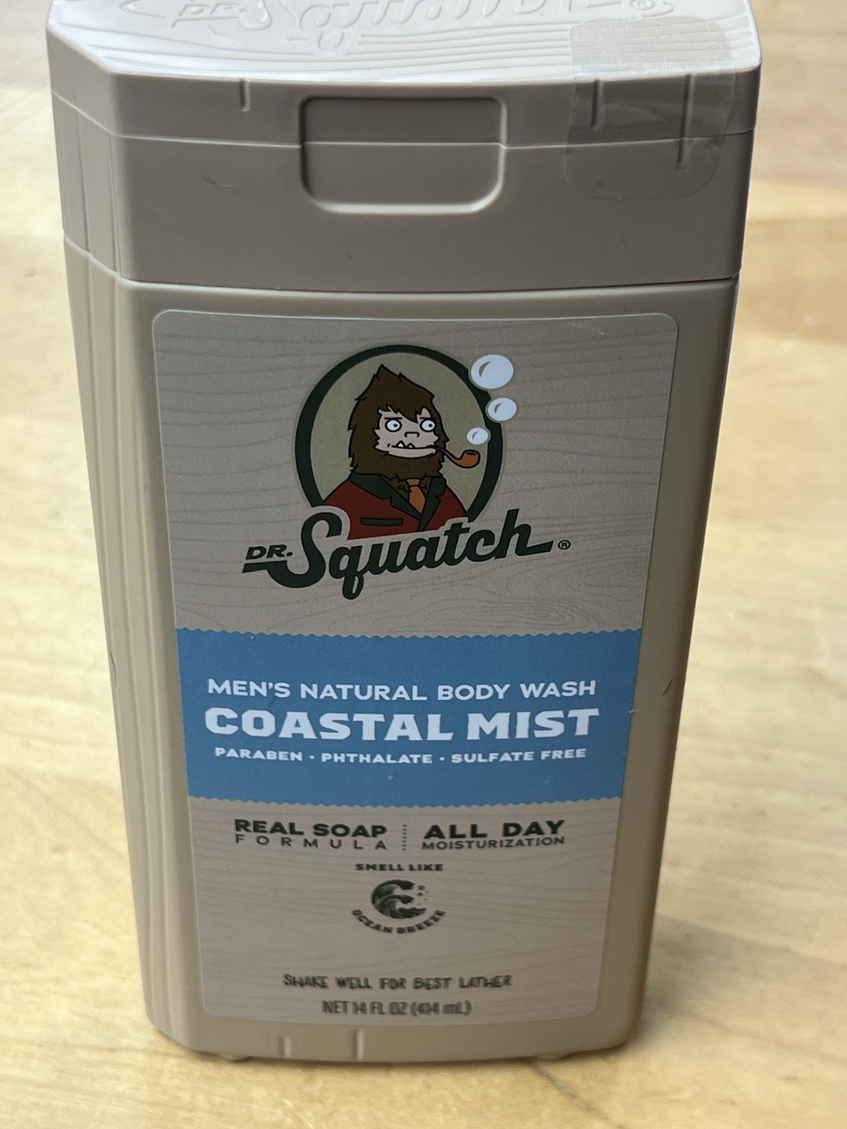 Dr. Squatch Men’s Natural Body Wash coastal mist 14 Fl Oz