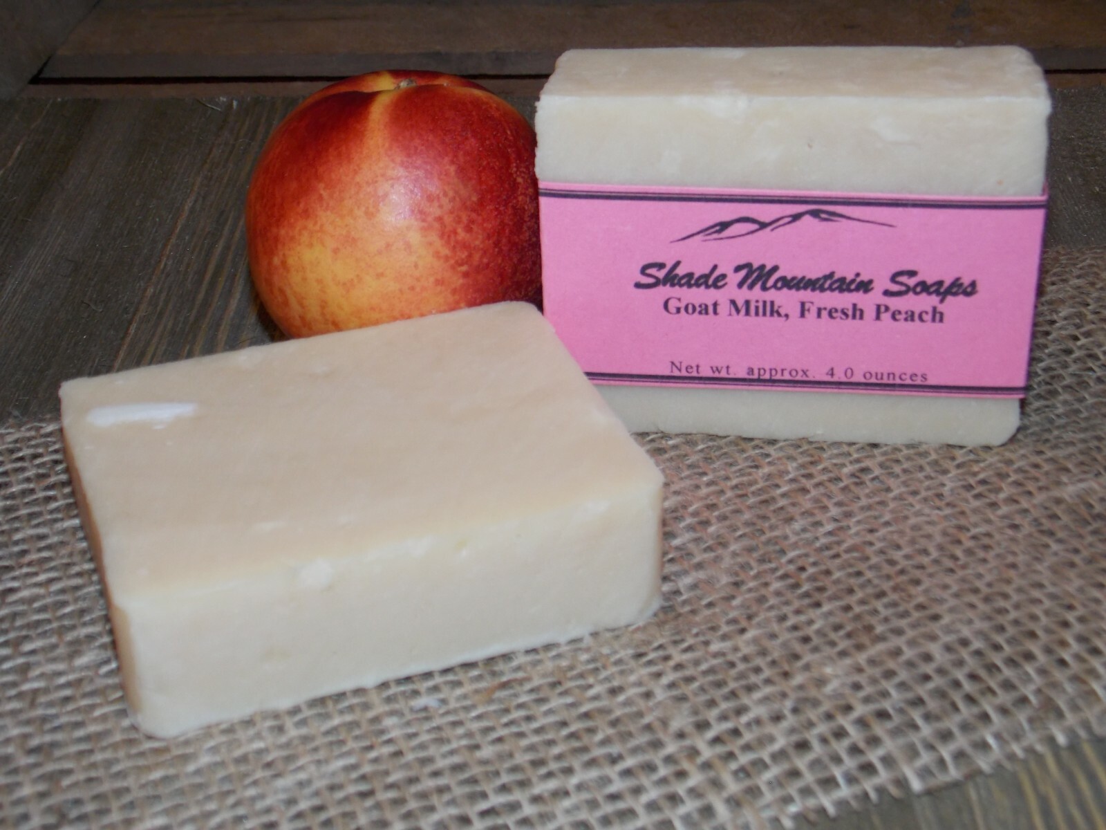 Goat Milk Soap Homemade / Handmade Moisturizing – 4 oz bar – Fresh Peach