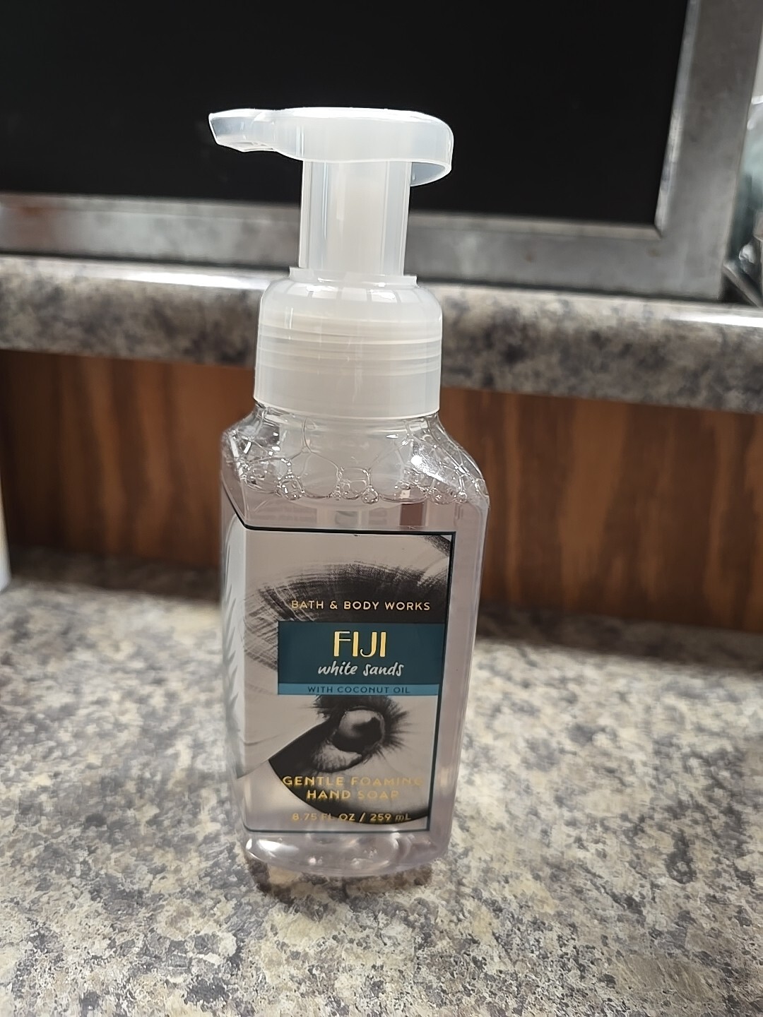 Bath & Body Works FIJI WHITE SANDS Gentle Foaming Hand Soap Wash 8.75 oz