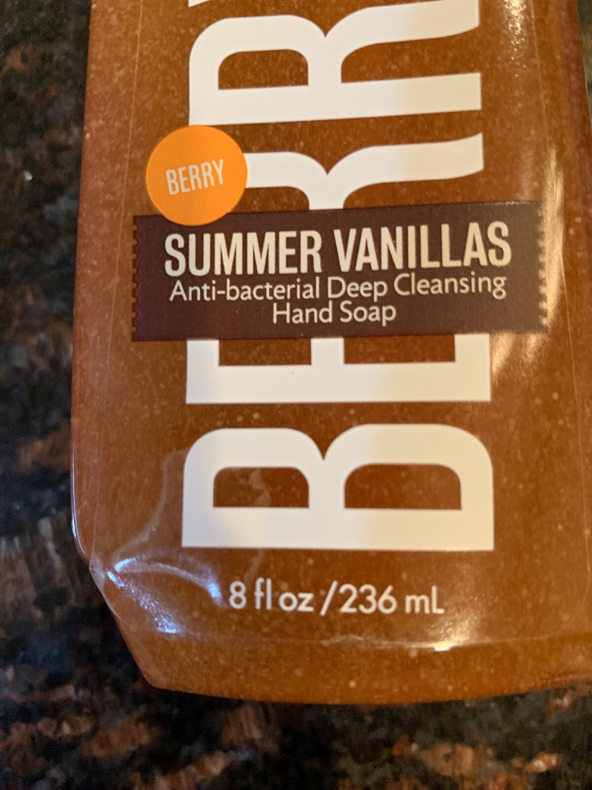 Bath & Body Works Summer Vanillas Berry FS New 8 FL Oz 236mL NEW