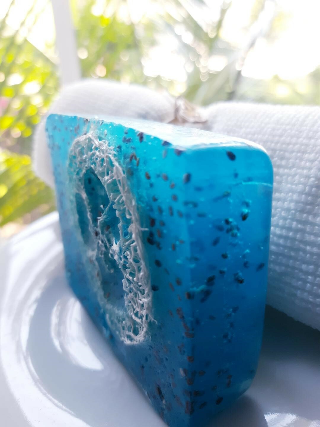 Chia Organic soap to restore the skin’s moisture barrier.