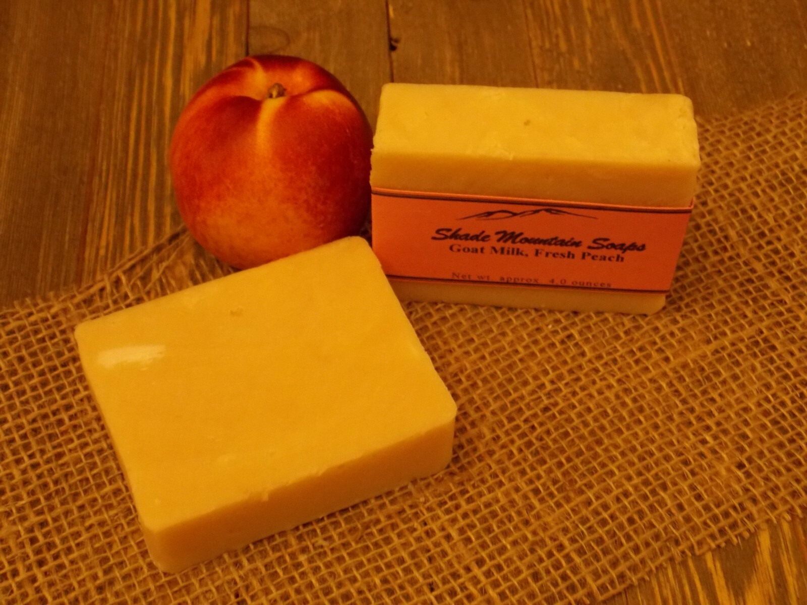 Goat Milk Soap Homemade / Handmade Moisturizing – 4 oz bar – Fresh Peach