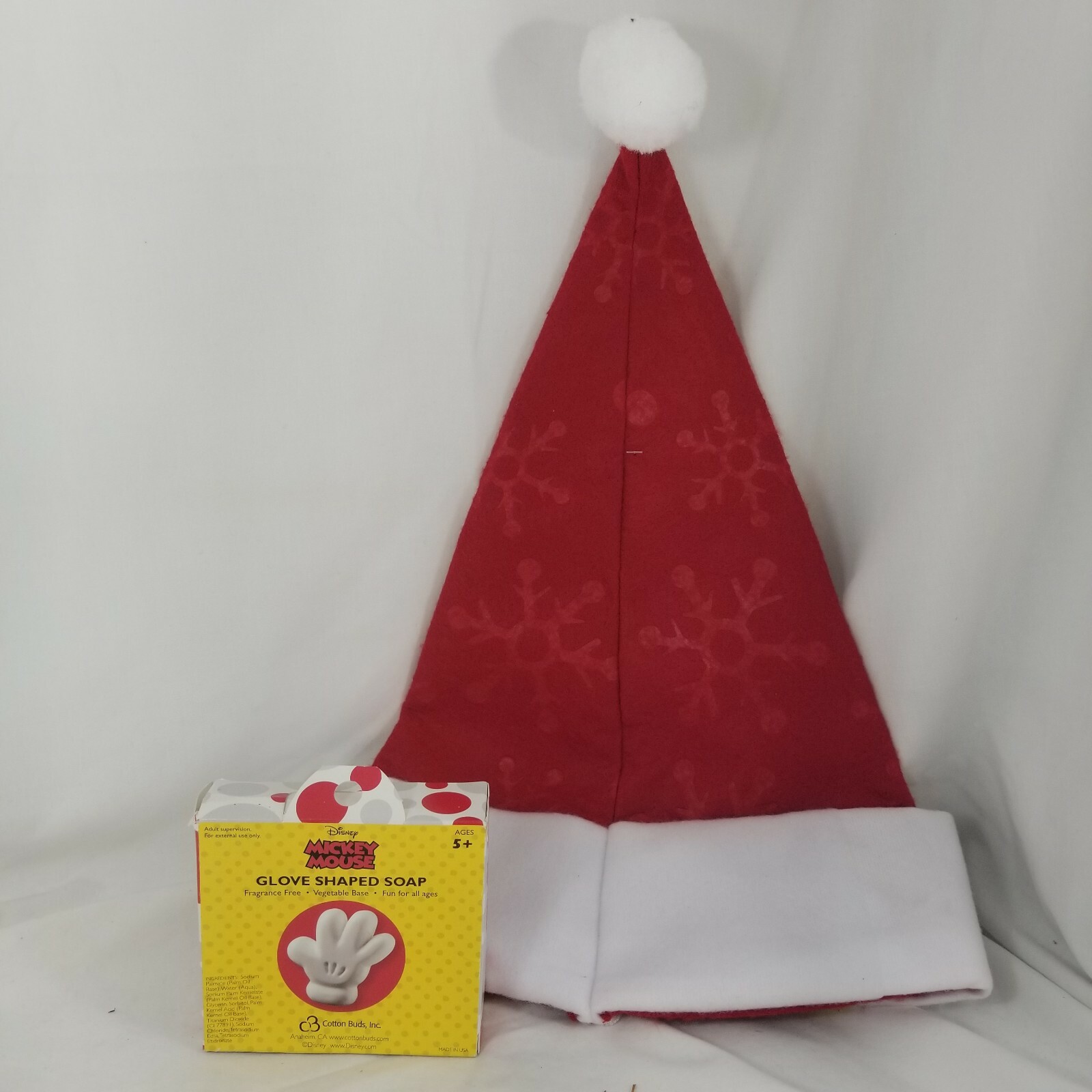 Disney Mickey Mouse ~ Glove Shaped Fragrance Free Soap + SANTA HAT ~ NEW 🧤🧼🎅