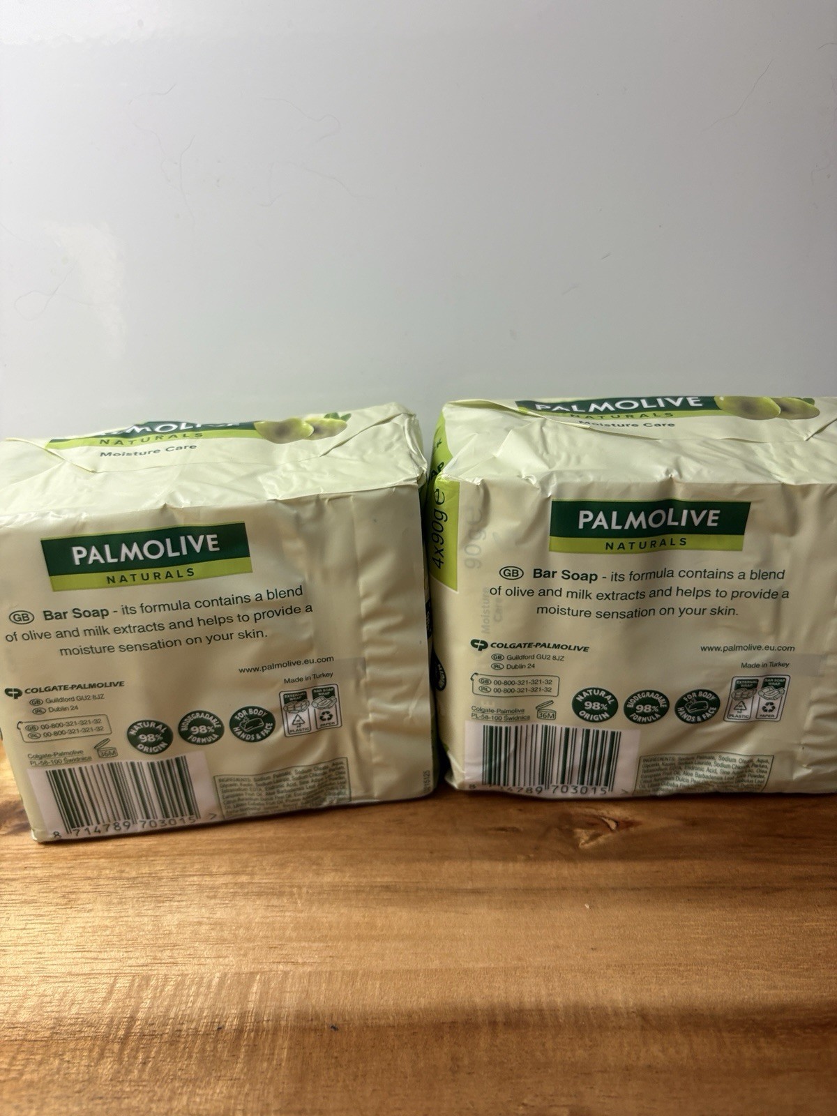 LOT OF 2 Palmolive Naturals Moisture Care Aloe and Olive Bar Soap 4 bars each