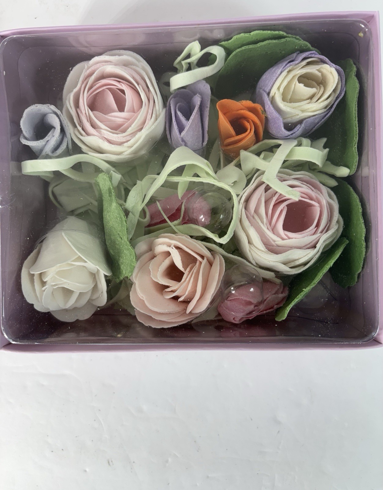 NIB Morgan & Grace Wild Roses Scented Soap Petals Pretty Pink Rose Soap