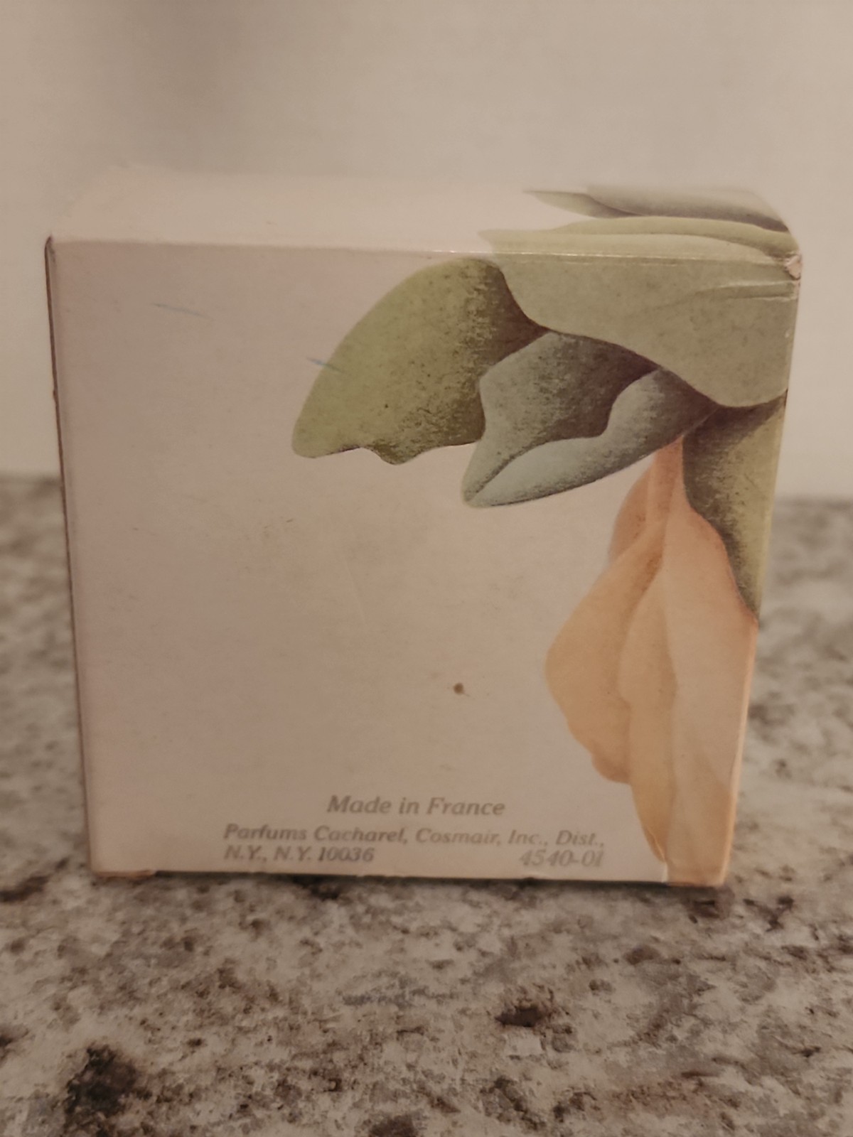 VINTAGE CACHAREL ANAIS ANAIS 3.5 Oz. 100G PERFUMED SOAP (NEW WITH BOX) NOS