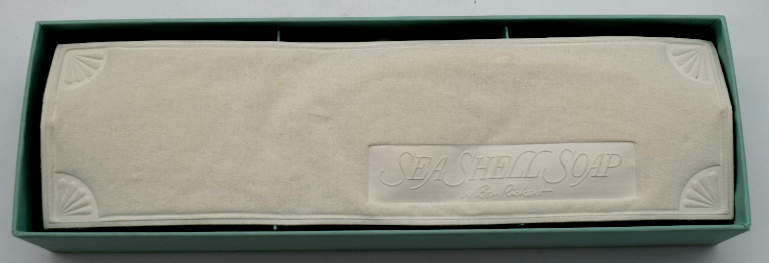Vintage Box of 3 Large Green SEASHELL SOAPS By Ben Rickert NIB
