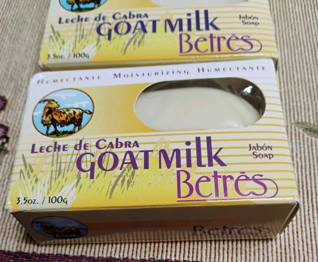 Lot Pack of 3 Goat Milk Moisturizing Bar Soap 3.5 oz. Jabon Leche de Cabra