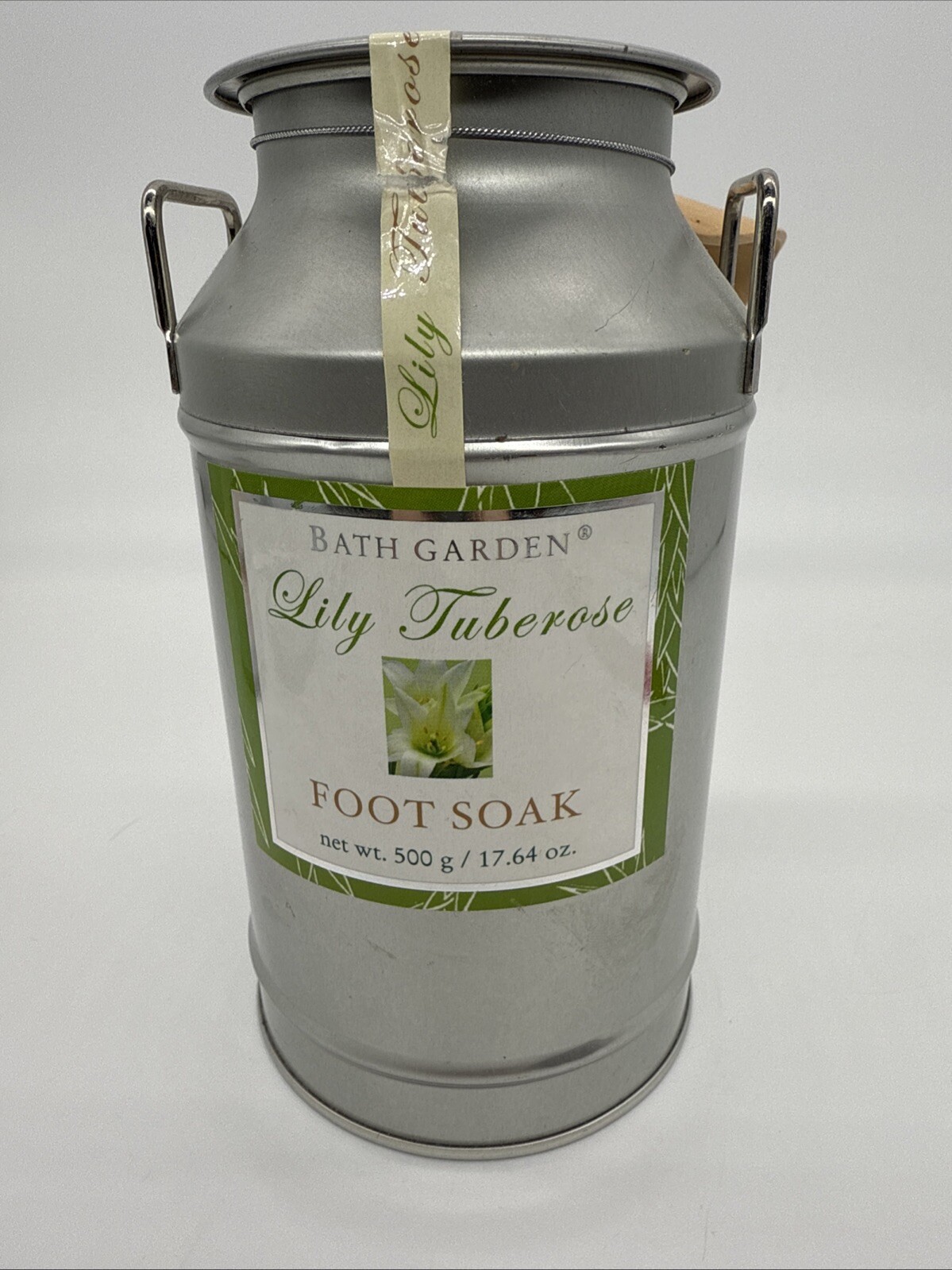 Bath Garden Lily Tuberose and Foot Soak New Sealed Vintage With Wood Scoop 500 G