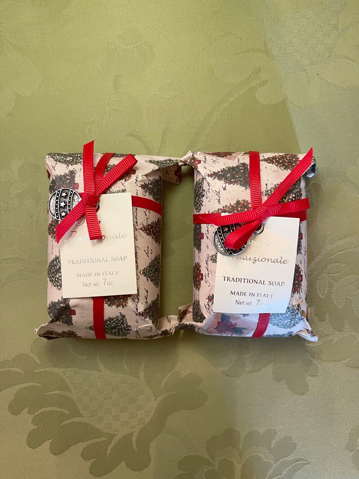 Sapone Tradizionale Set of 2 7oz Christmas Tree Cinnamon Vanilla Soap Bars-Italy