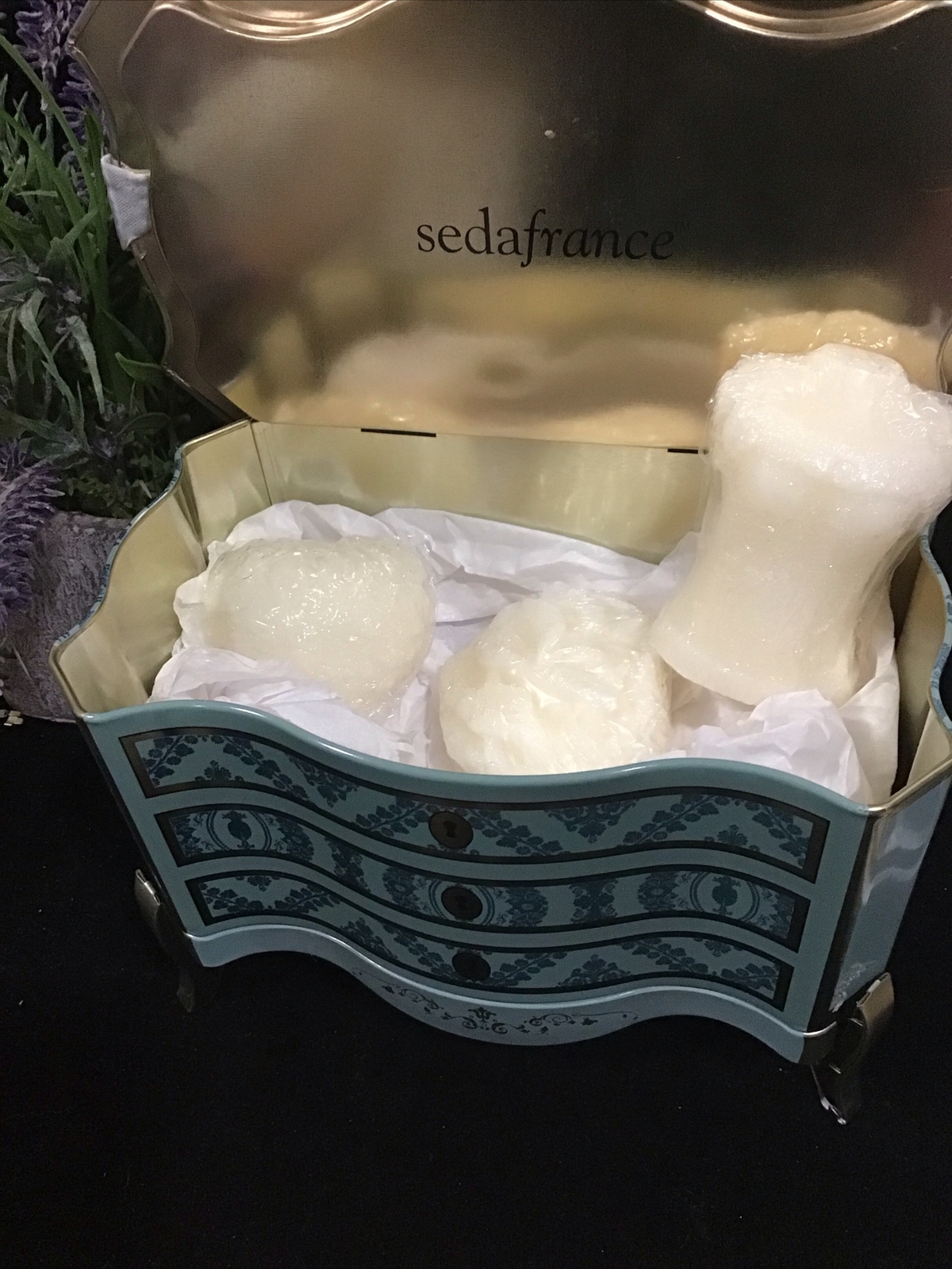 Metal Tin Box With Perfumed Soap By Seda France, Unique Gift . Selling Inventory