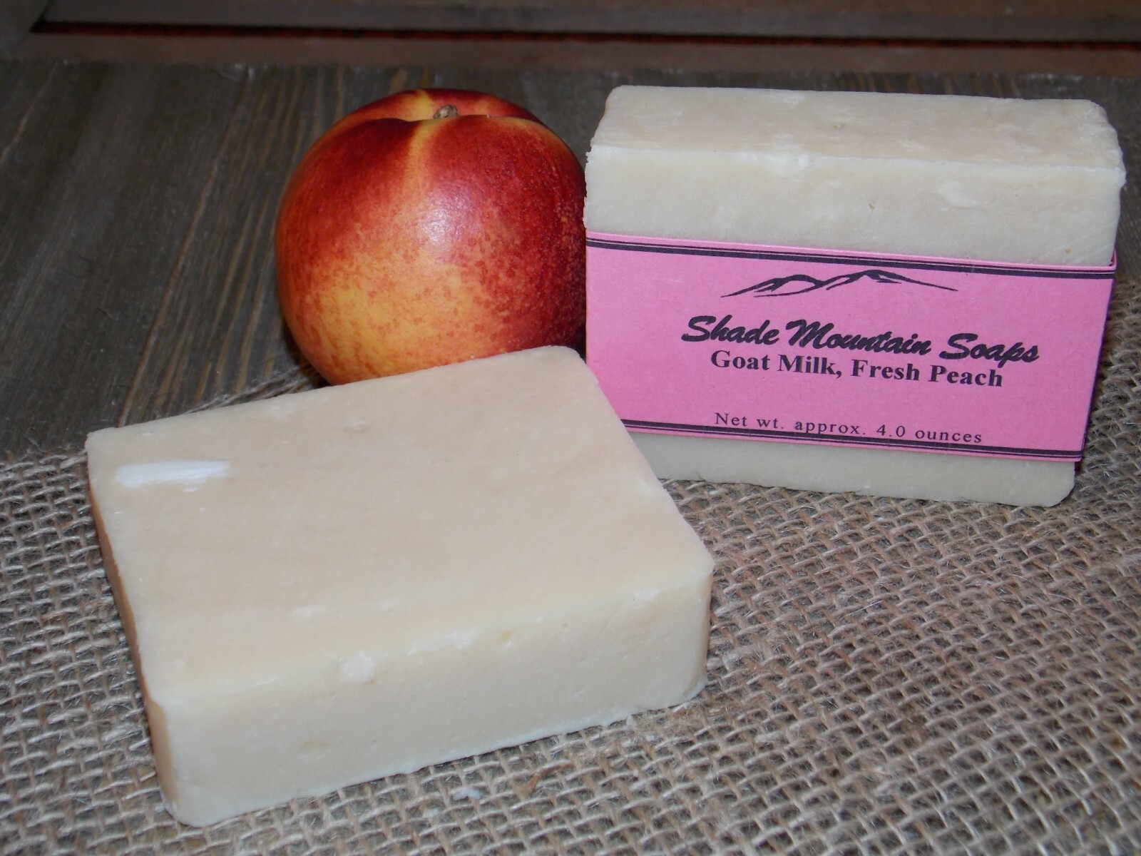 Goat Milk Soap Homemade / Handmade Moisturizing – 4 oz bar – Fresh Peach