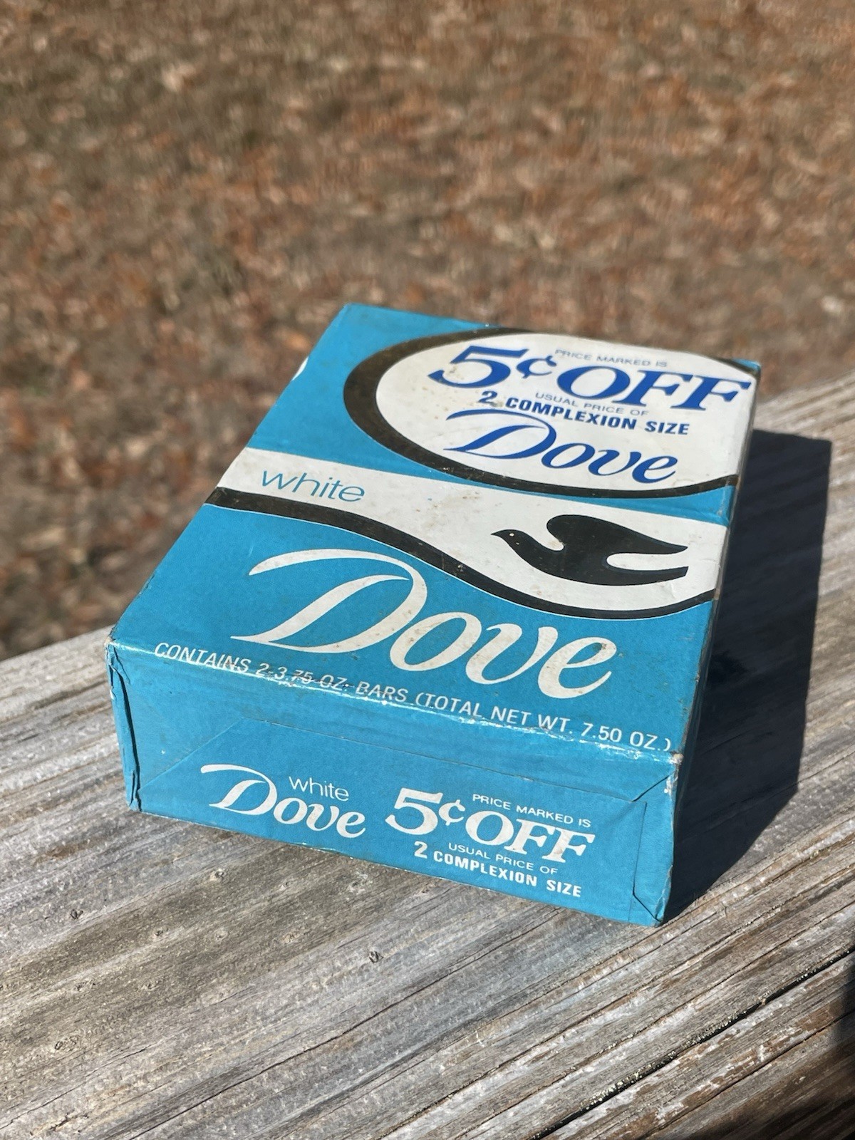 2 Bars Vintage Dove Beauty Soap Bath Bar White 1/4 Moisturizing Cream NOS 7.5oz