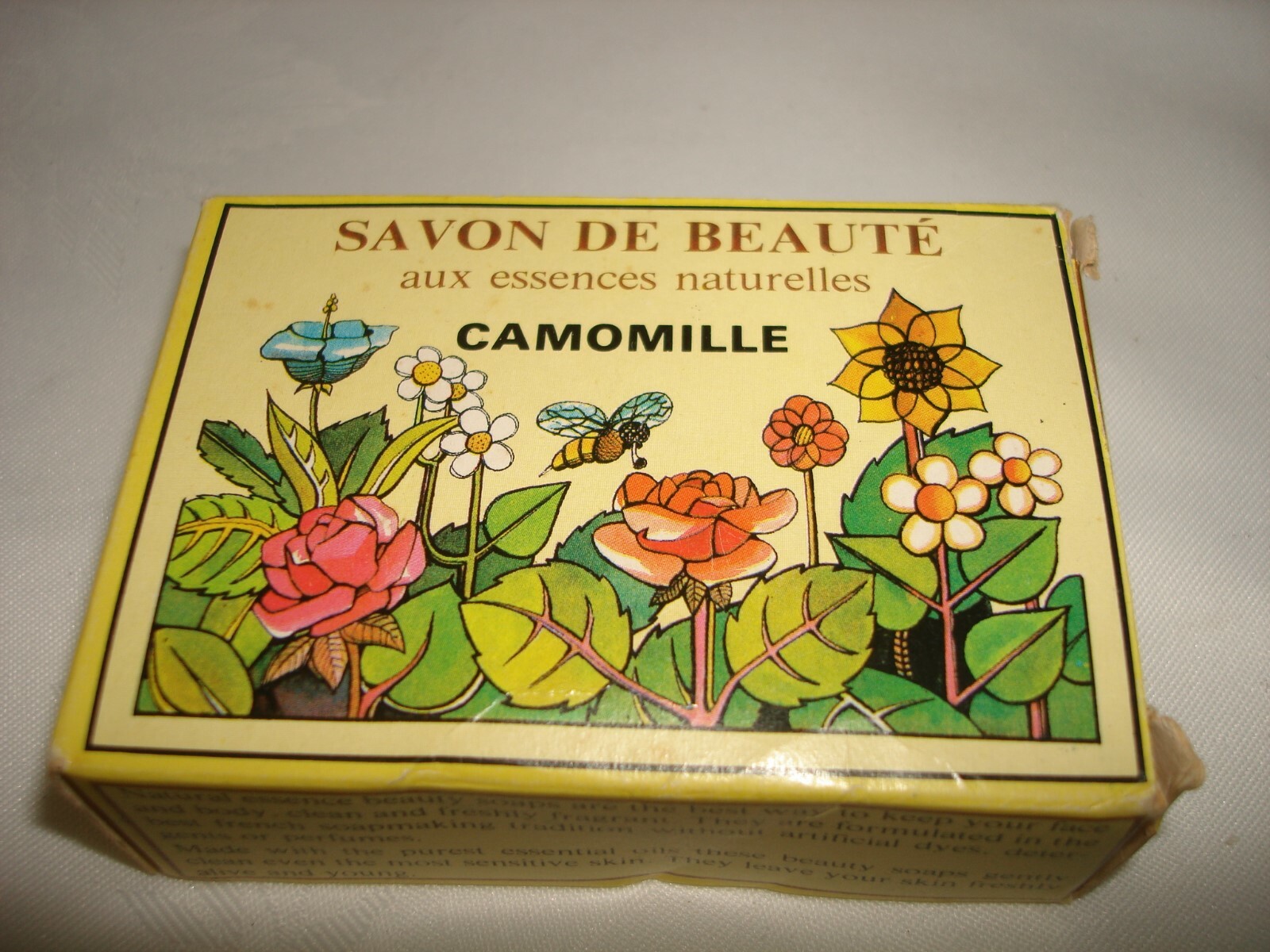 Vtg Beauty Soap Natural Essences Camomille Soap France by BIO SAT 3 1/3 Oz Box
