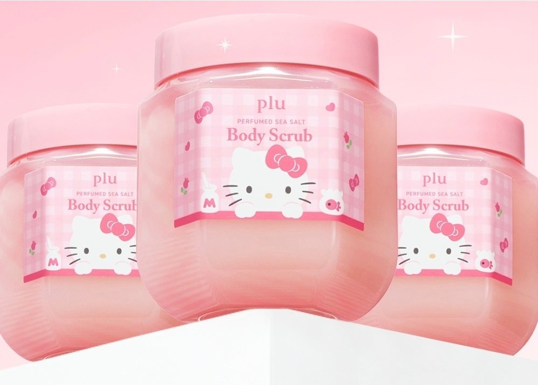 PLU x Hello Kitty Perfumed Sea Salt Body Scrub 600g Limited Edition Sanrio Korea