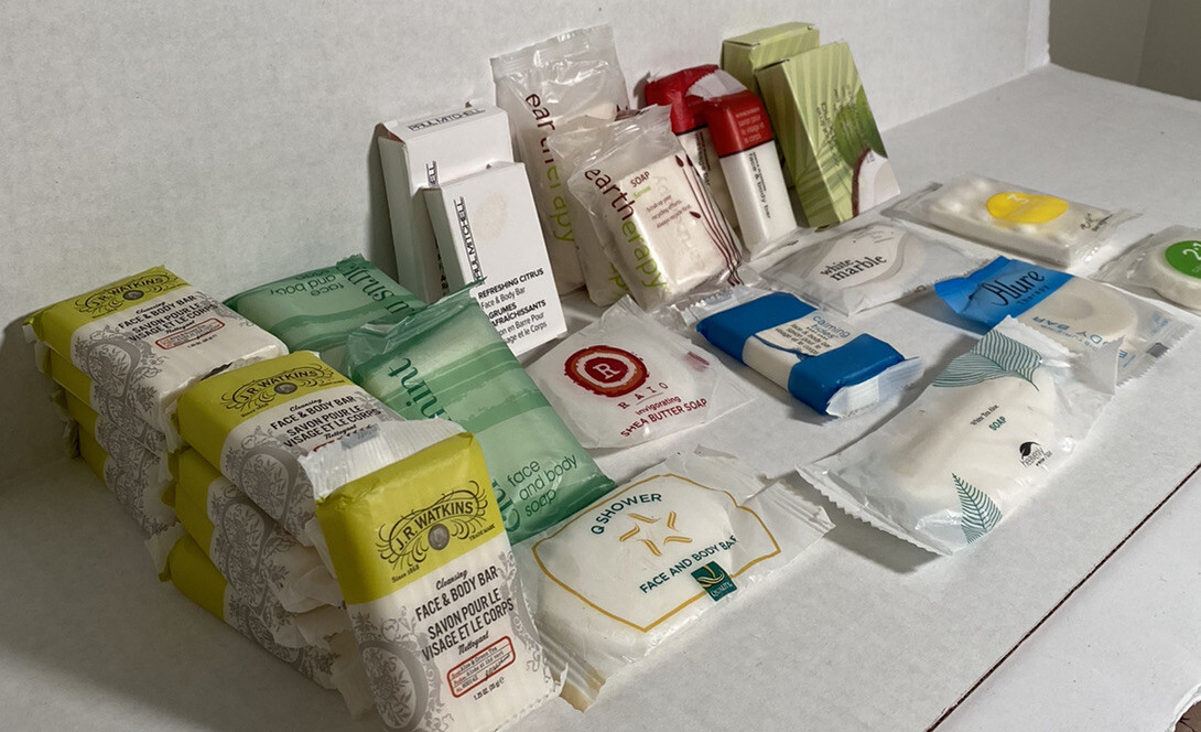 Travel Size Bar Soap Lot Of 30 Mixed Miscellaneous Brands Face Body Hotel Soaps