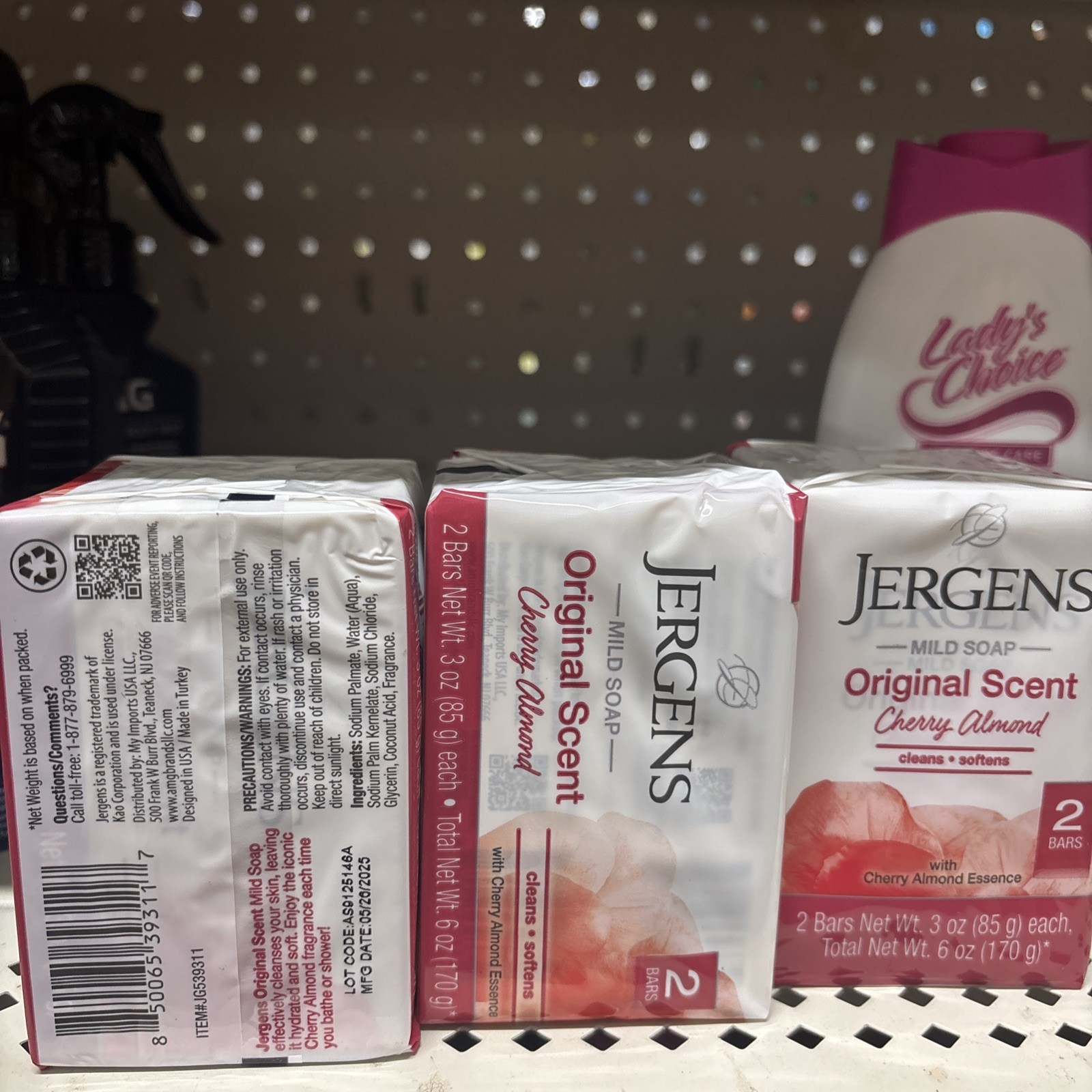 Jergens Cherry Almond Mild Soap Original Scent – 8 Bars (4x 2 Pack) – 3 Oz Each