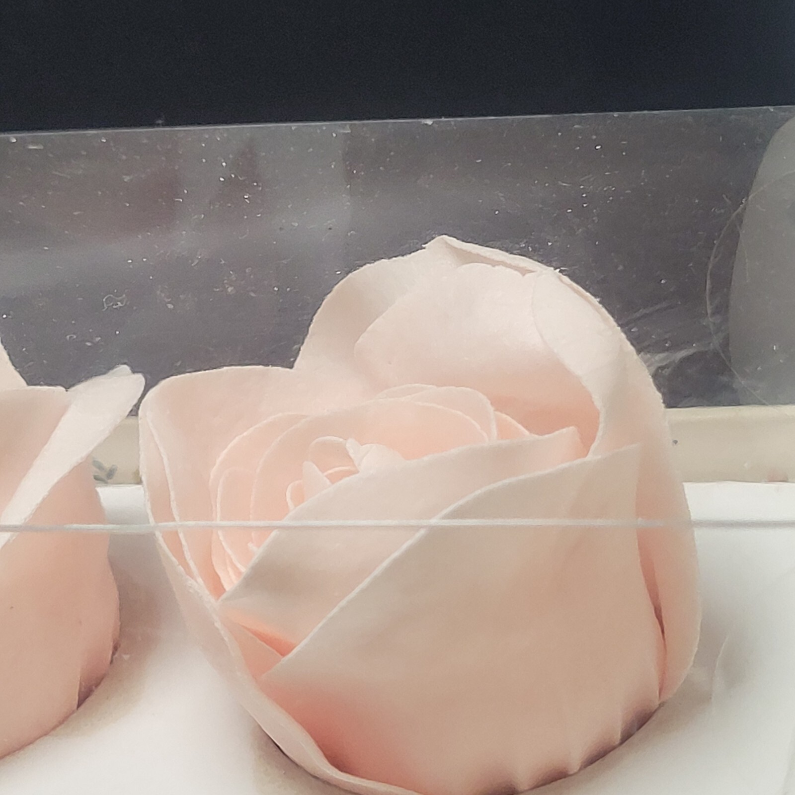 Karen Neuberger Rose Scented Soap Petals NIB Romantic Gift