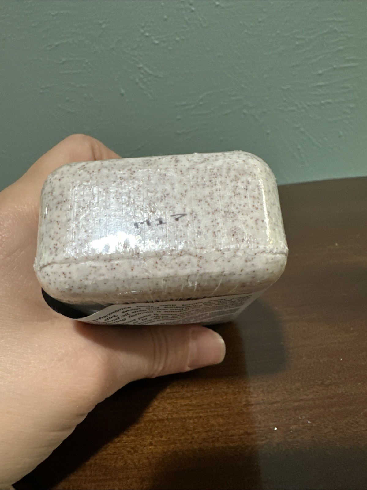 Mistral Exfoliating Body Soap For Men W 5% Apricot Seed Powder
