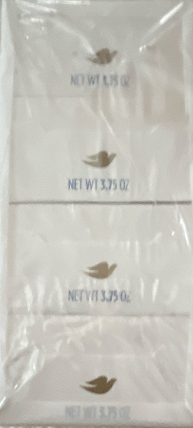 Dove Bridgerton Moonlit Masquerade Beauty Bar Hydrangea & W Wisteria 4pk 15oz