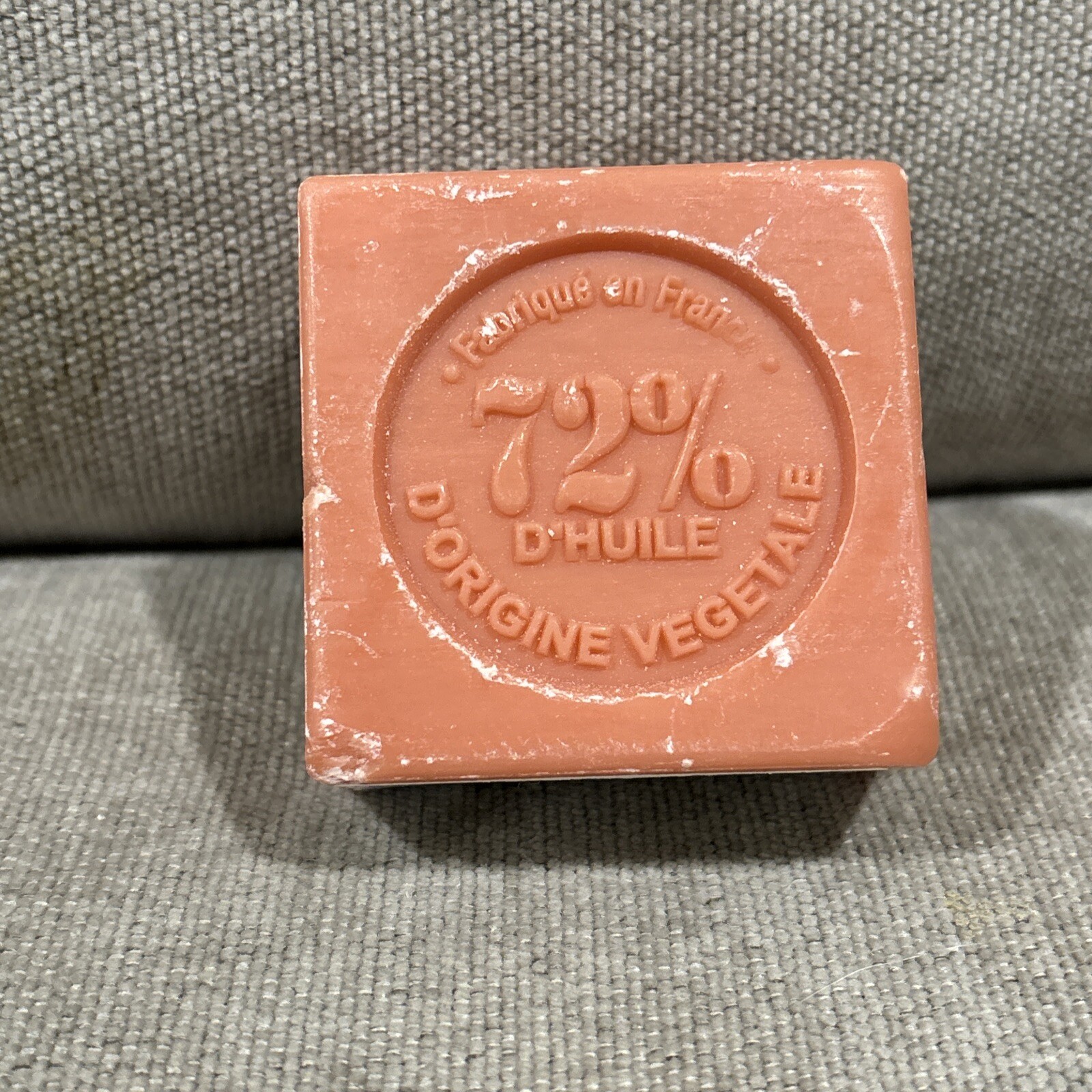 L’Occitane BONNE MERE Rhubarb & Basil 72% Essential Oils Vegetable Soap 3.5 oz