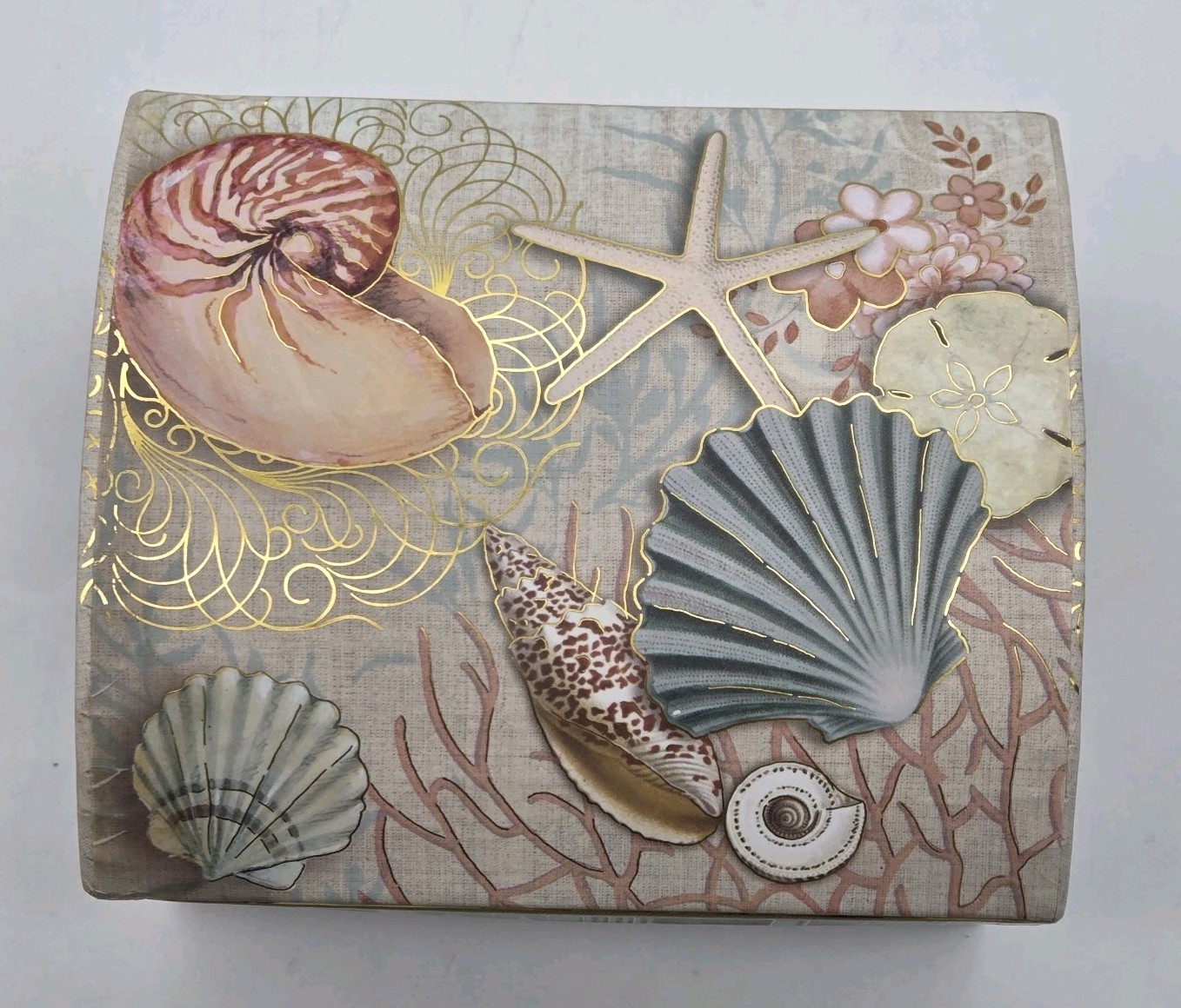 Pooch & Sweetheart Music Box 2 Scented Verbena Soaps Swan Lake Sea Shell Pattern